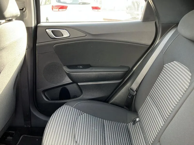 Kia XCeed 1.0 T-GDi Business - foto 33