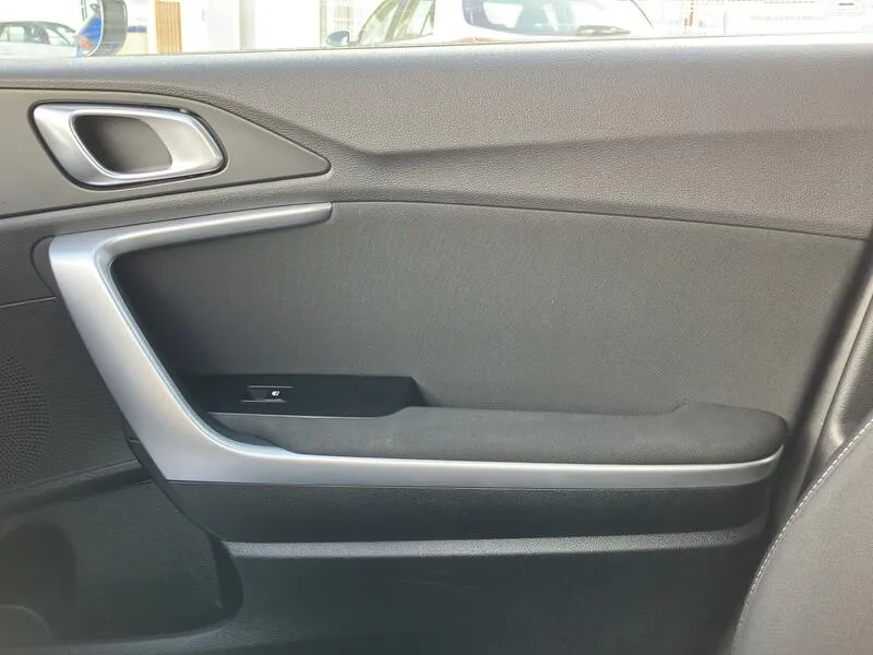 Kia XCeed 1.0 T-GDi Business - foto 28