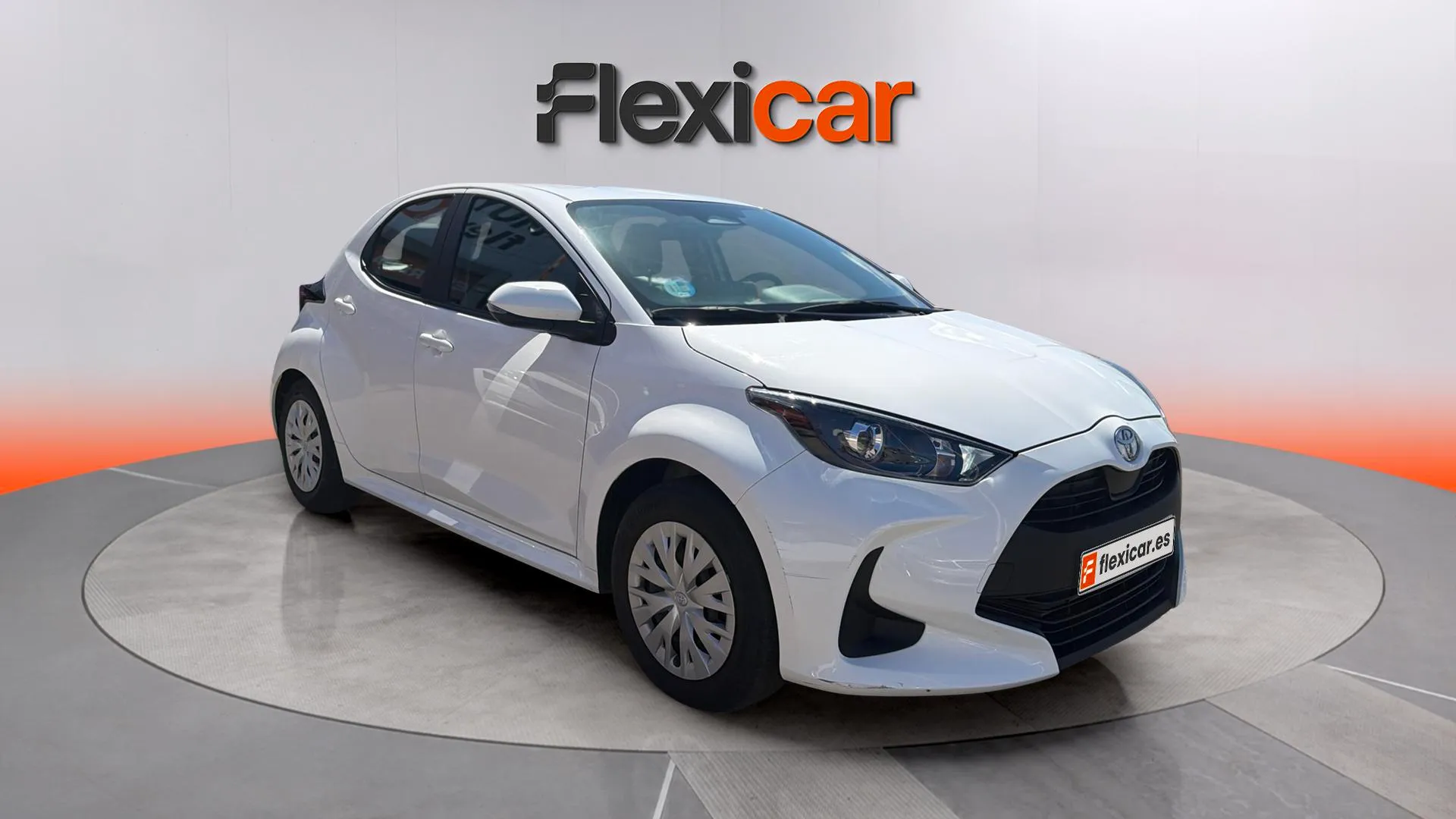 Toyota Yaris 1.5 120H Active - foto 2