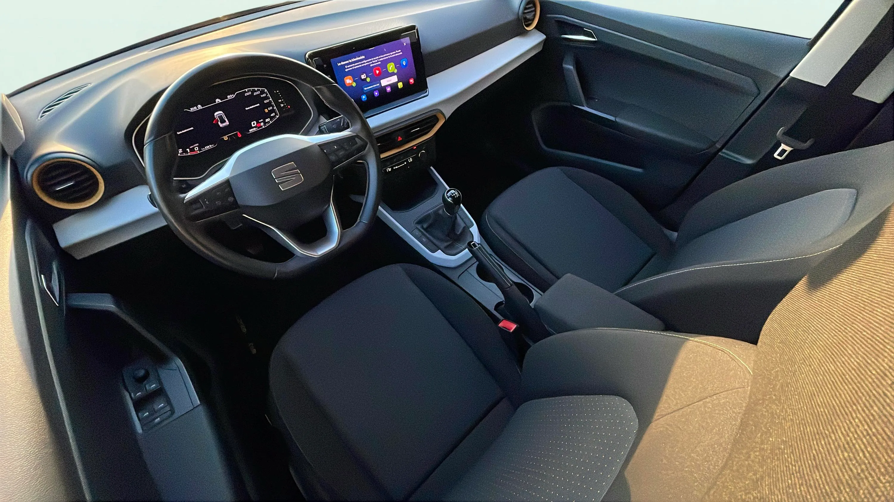 SEAT Arona 1.0 TSI Reference - foto 9