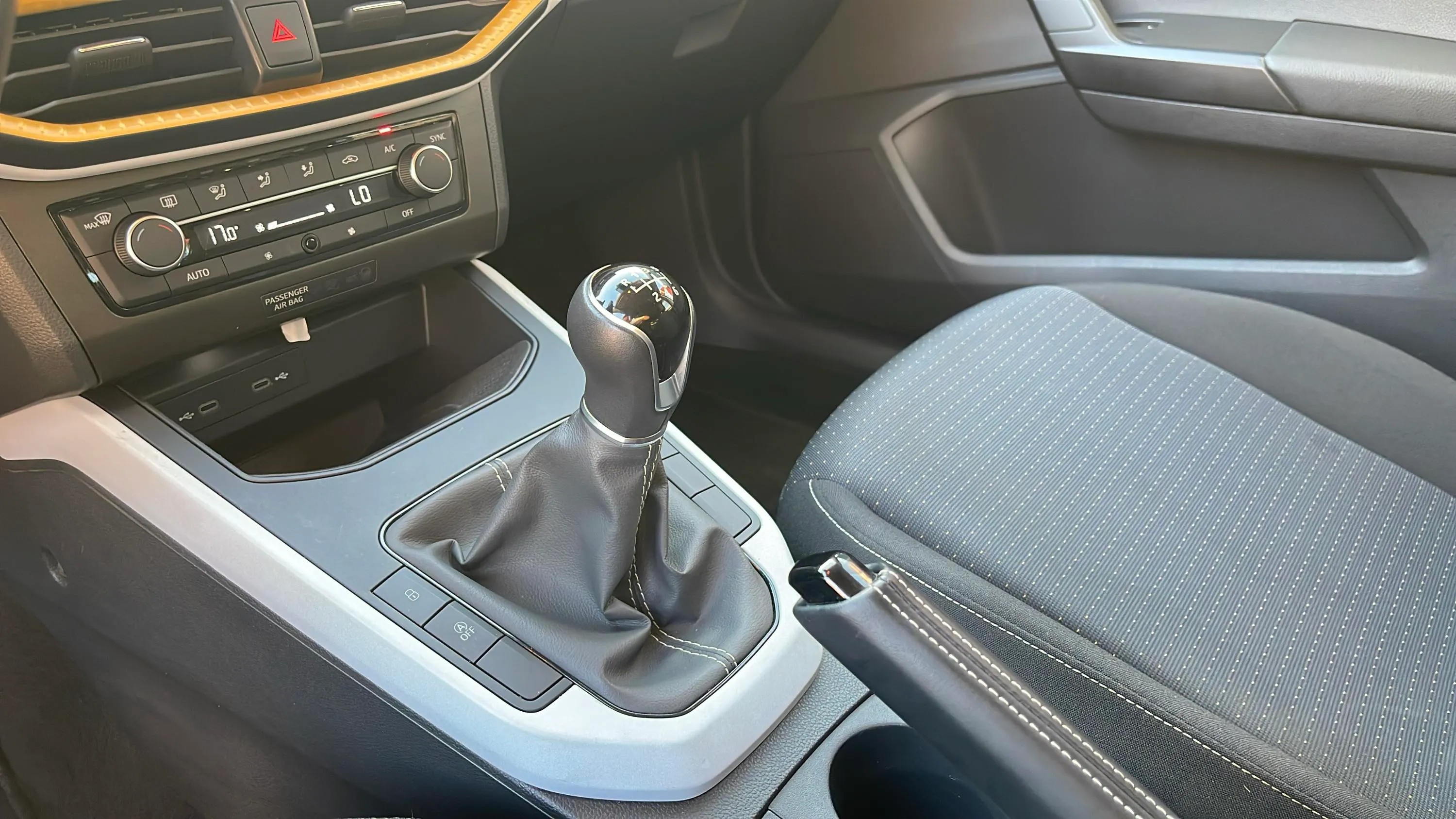 SEAT Arona 1.0 TSI Reference - foto 16
