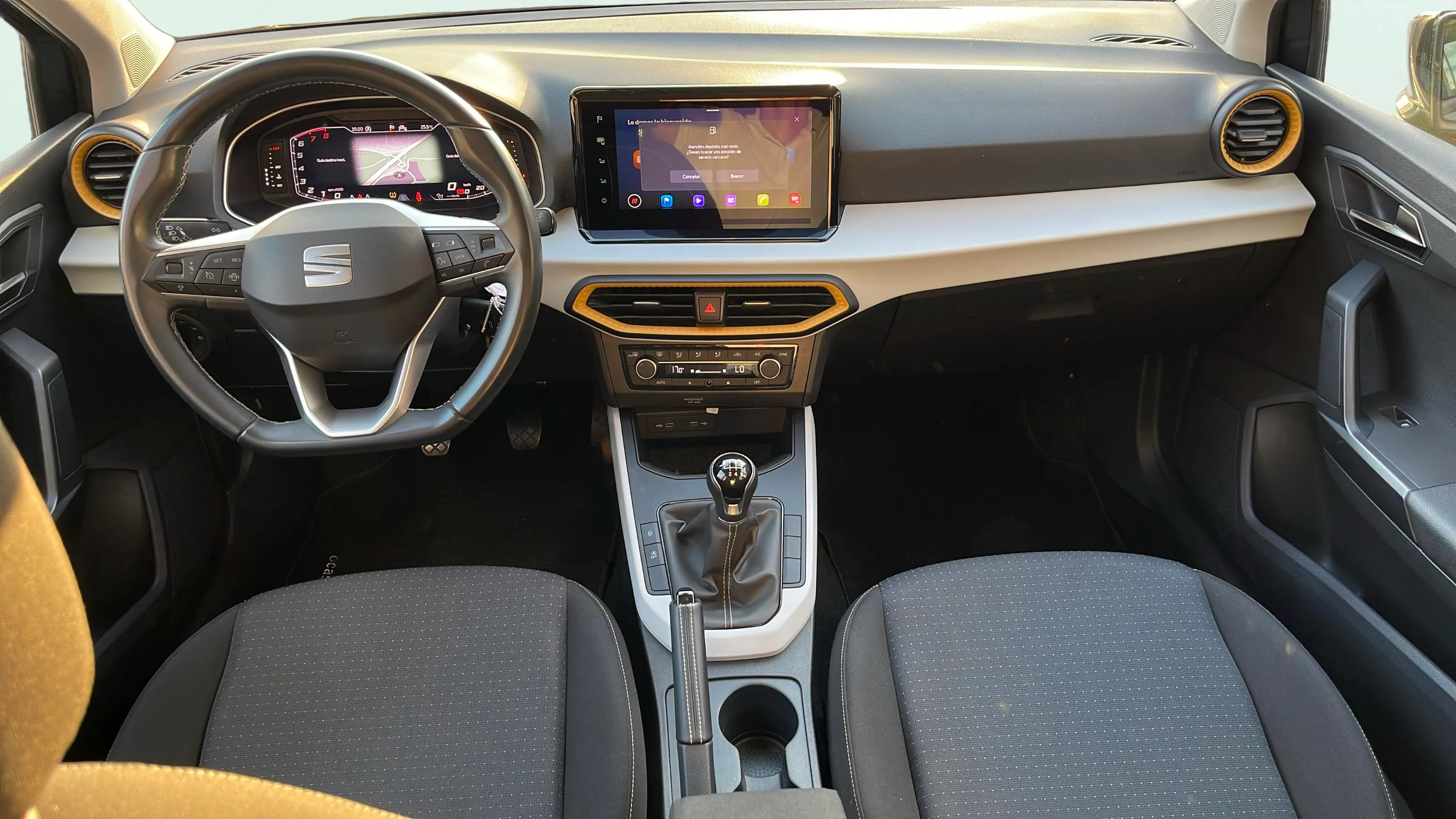 SEAT Arona 1.0 TSI Reference - foto 10