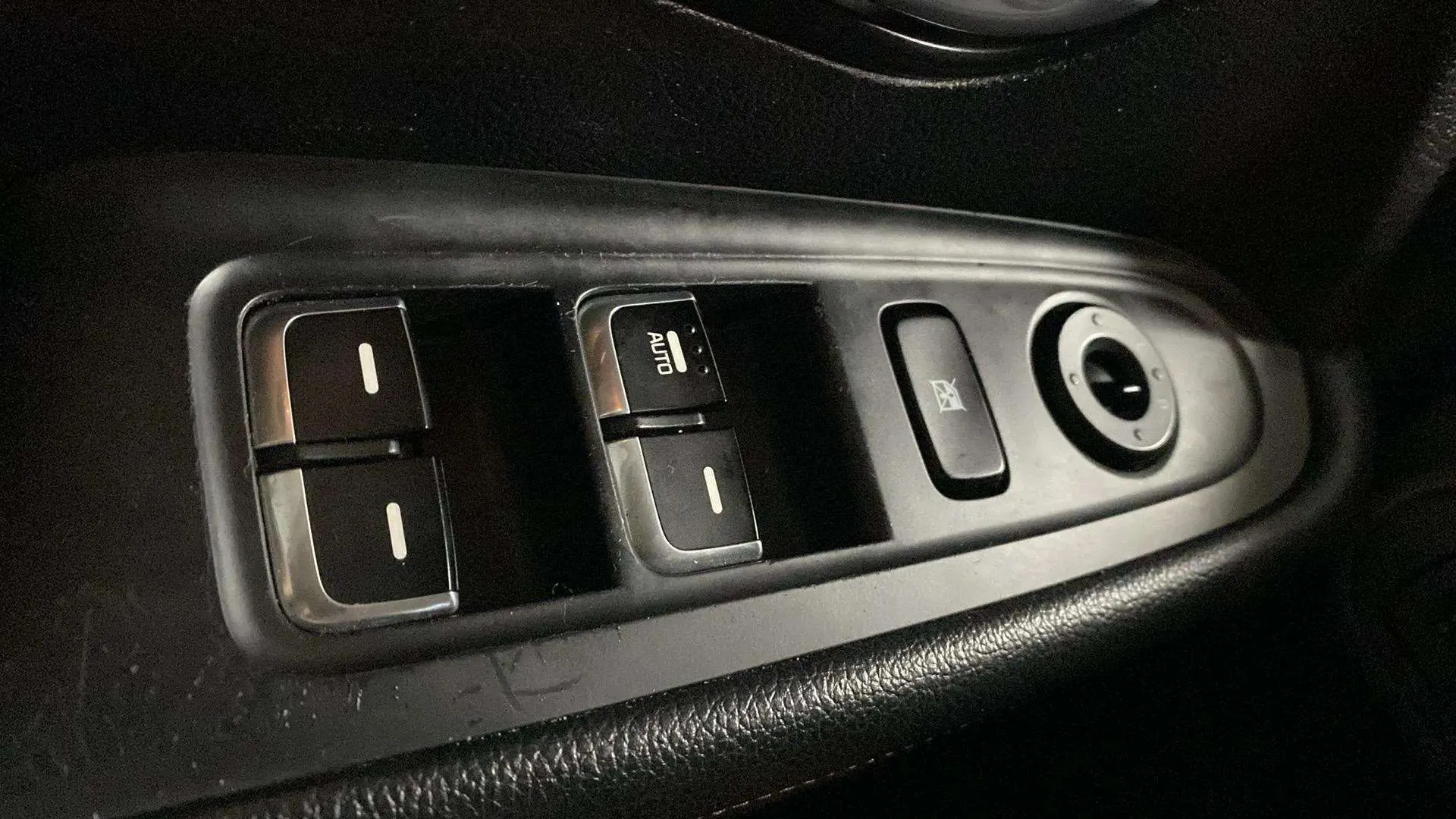 Kia Carens 1.6 GDi Drive - foto 18