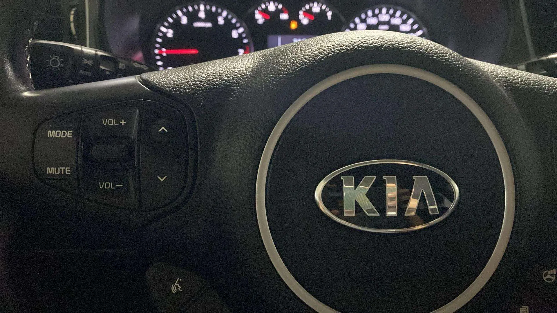 Kia Carens 1.6 GDi Drive - foto 11