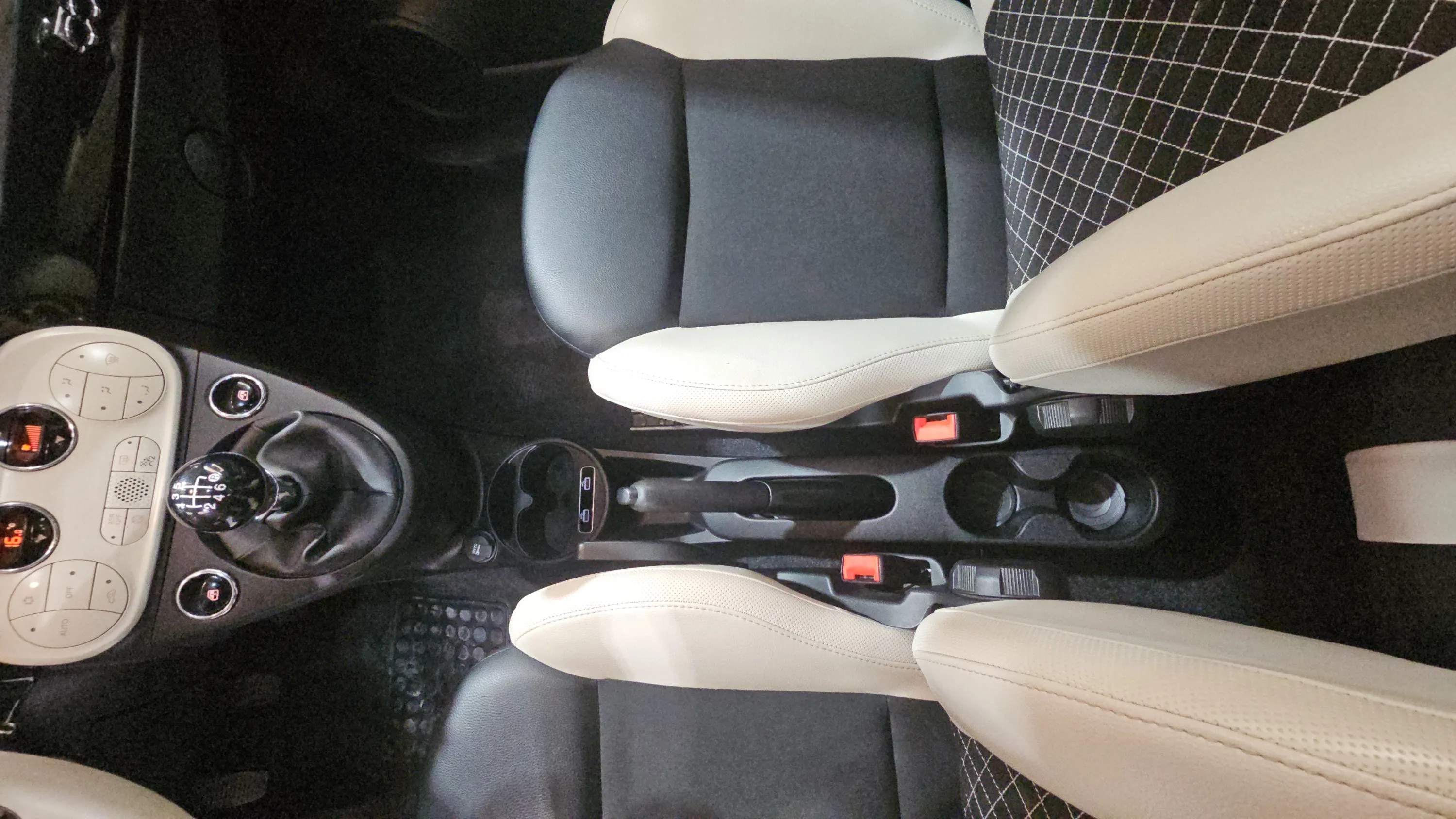 Fiat 500 Dolcevita 1.0 Hybrid - foto 17