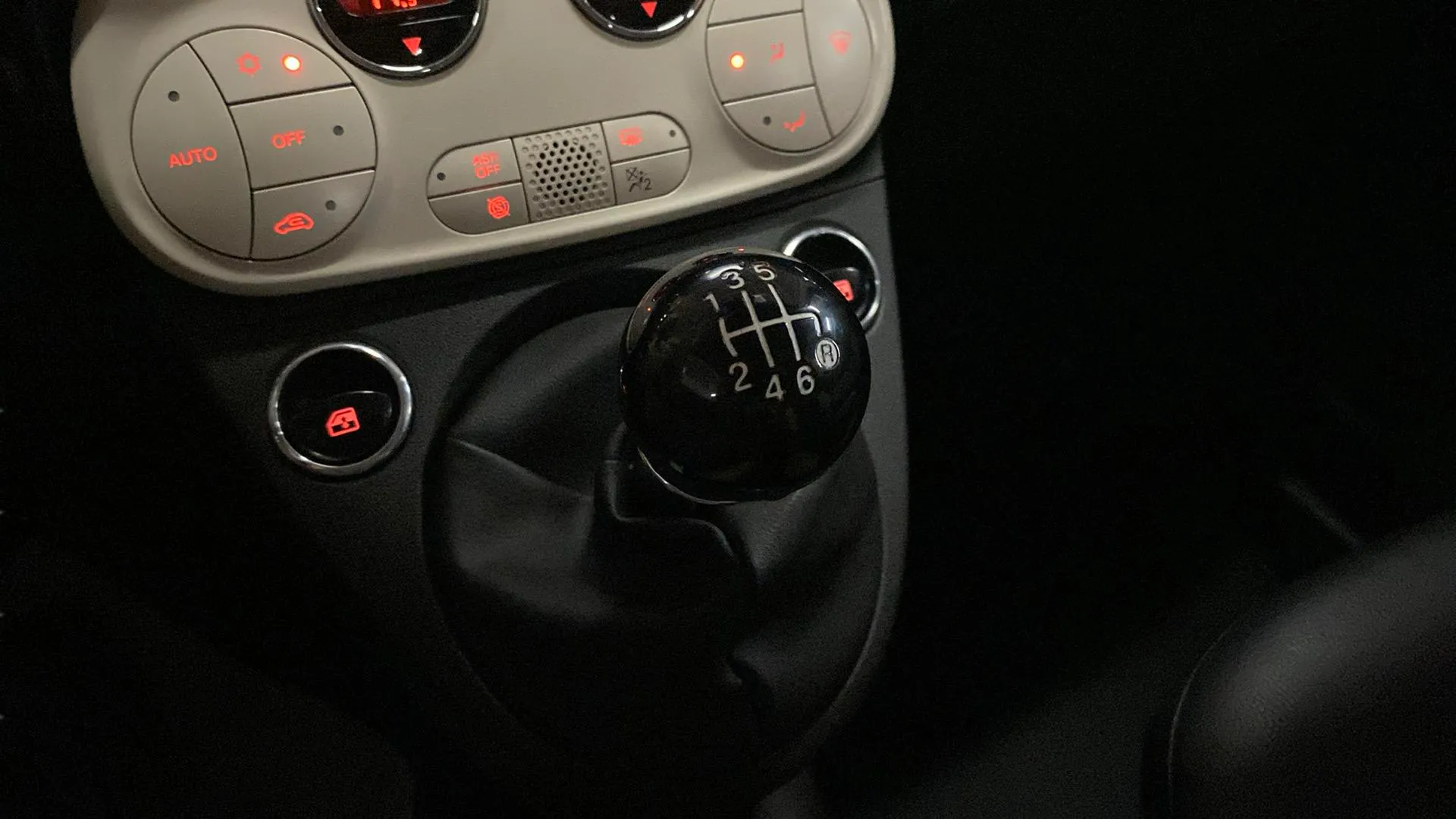 Fiat 500 Dolcevita 1.0 Hybrid - foto 19