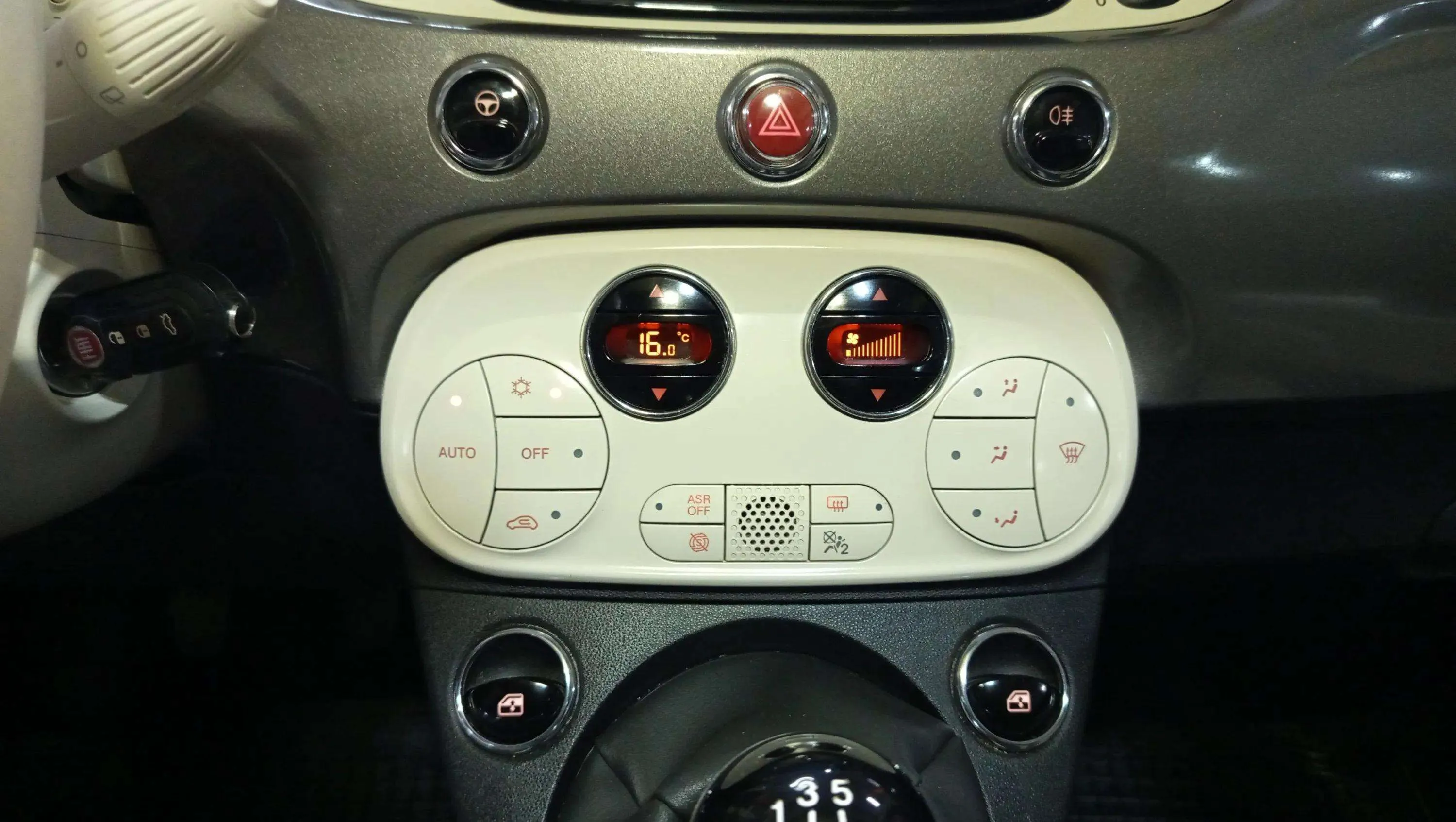 Fiat 500 Dolcevita 1.0 Hybrid - foto 24