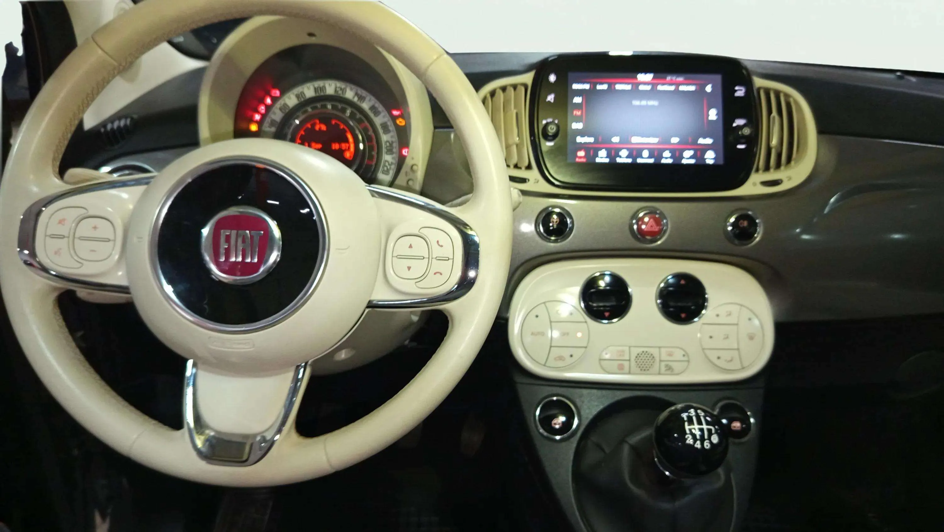 Fiat 500 Dolcevita 1.0 Hybrid - foto 11