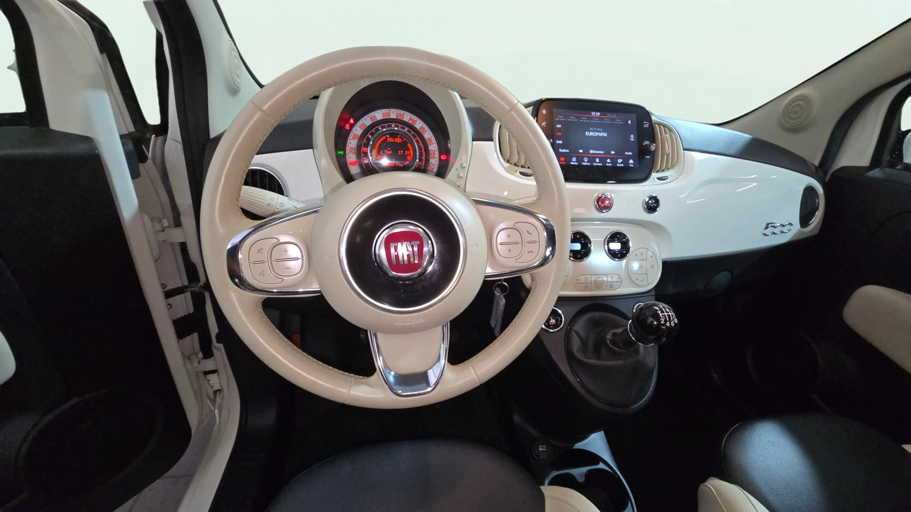 Fiat 500 Dolcevita 1.0 Hybrid - foto 11