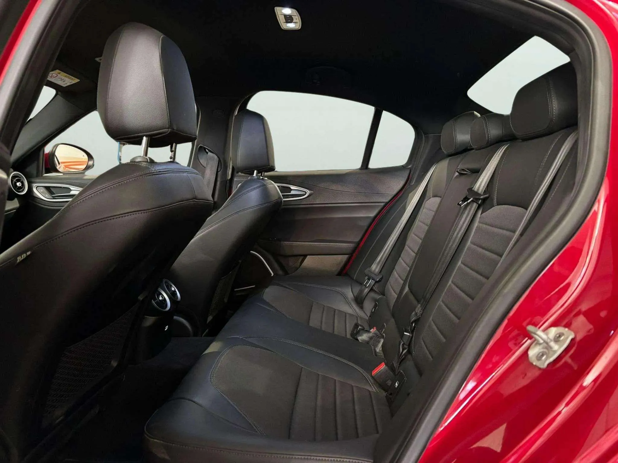 Alfa Romeo Giulia 2.2 Diesel Sprint RWD - foto 7