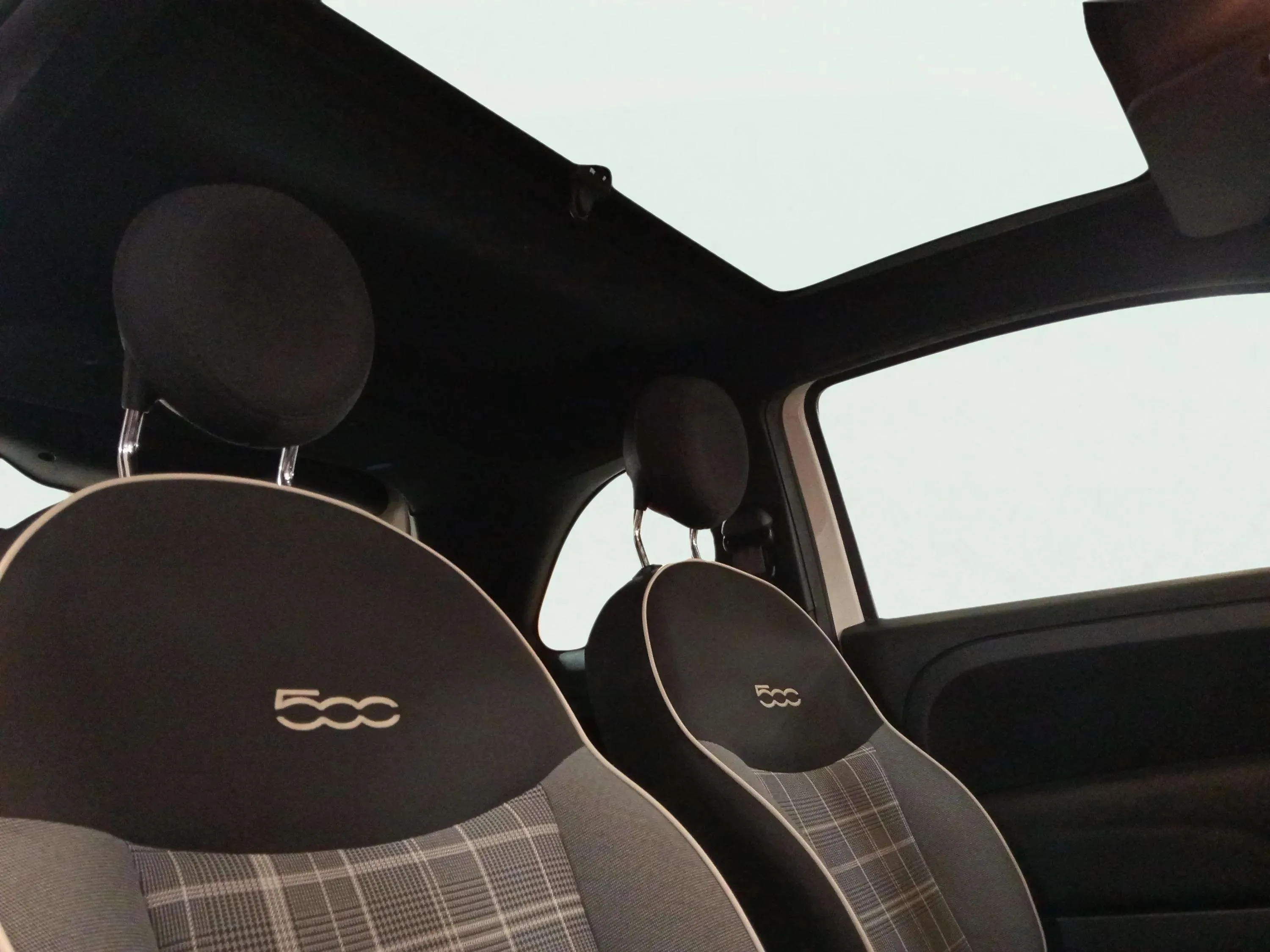 Fiat 500 Dolcevita 1.0 Hybrid - foto 9