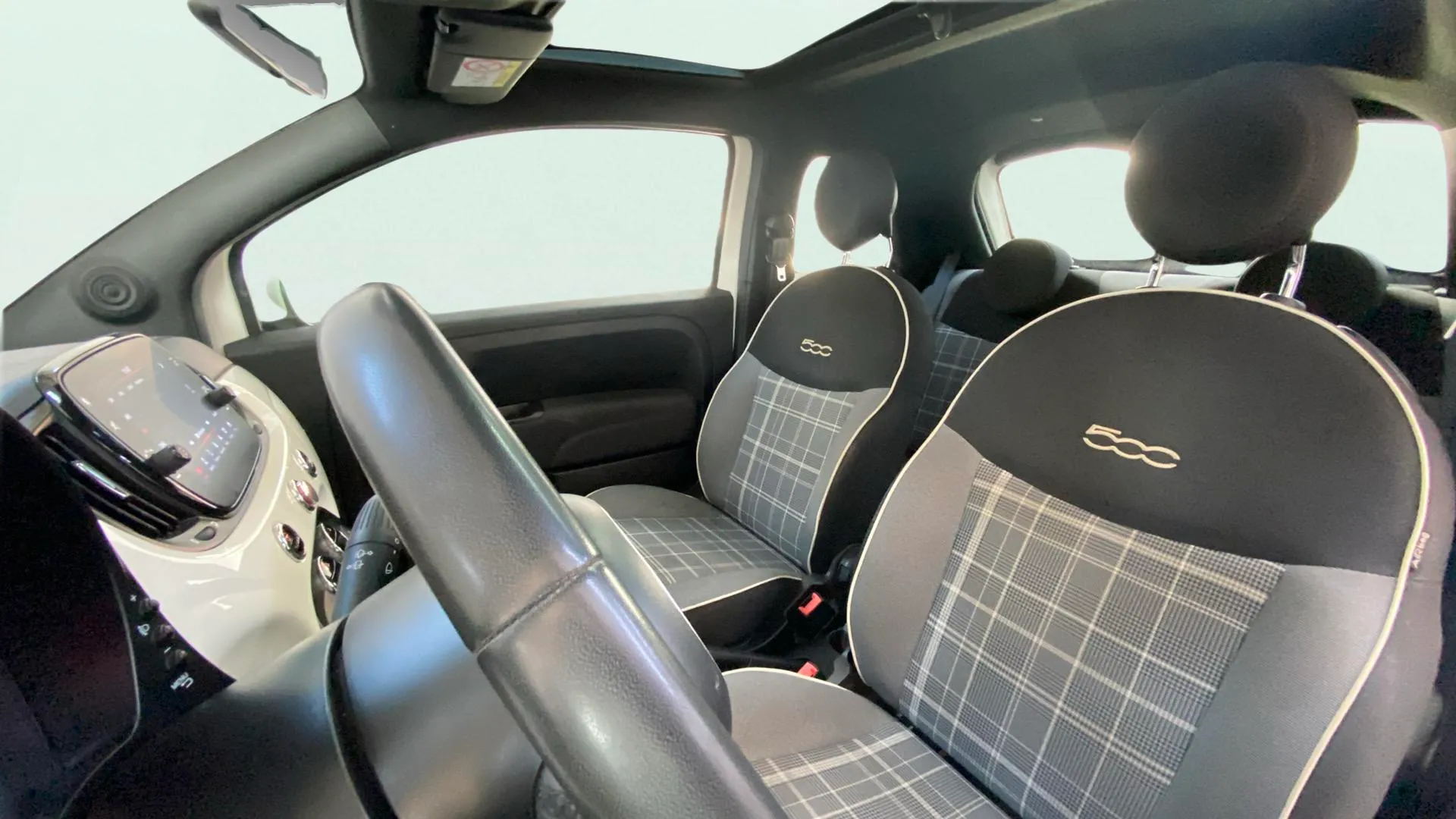 Fiat 500 Dolcevita 1.0 Hybrid - foto 10