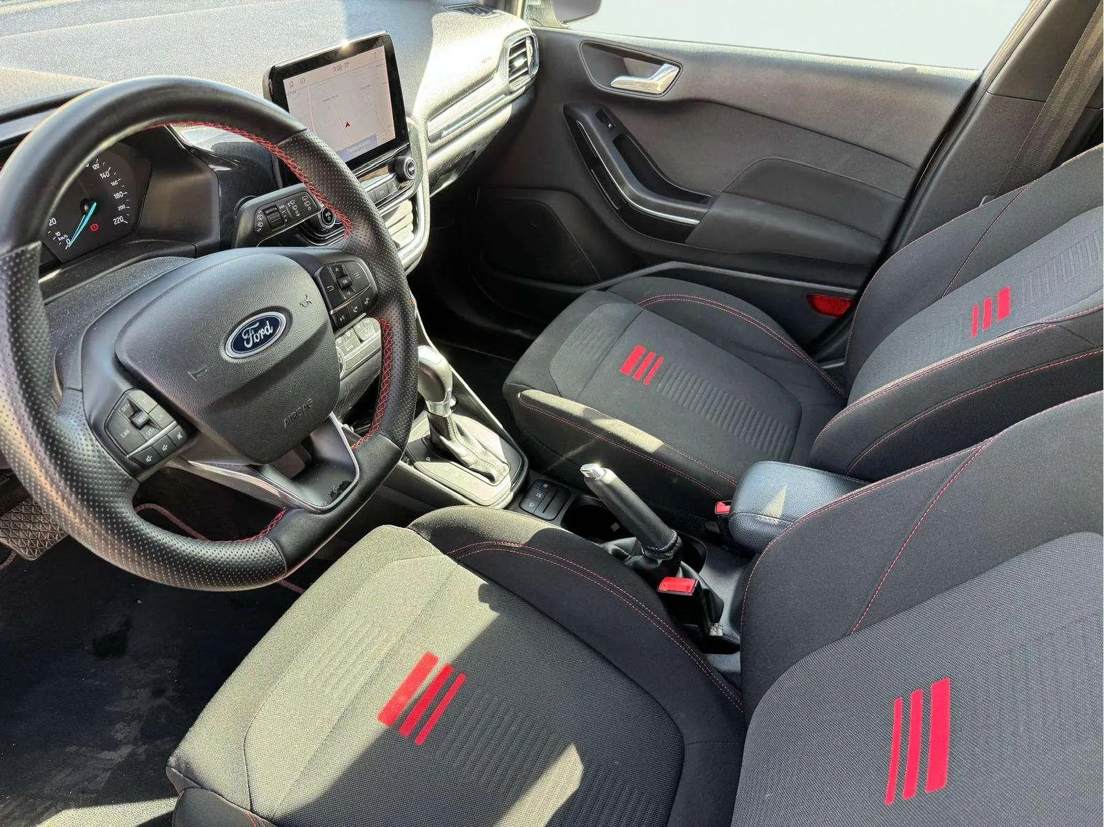 Ford Fiesta 1.0 EcoBoost MHEV ST-Line X - foto 10