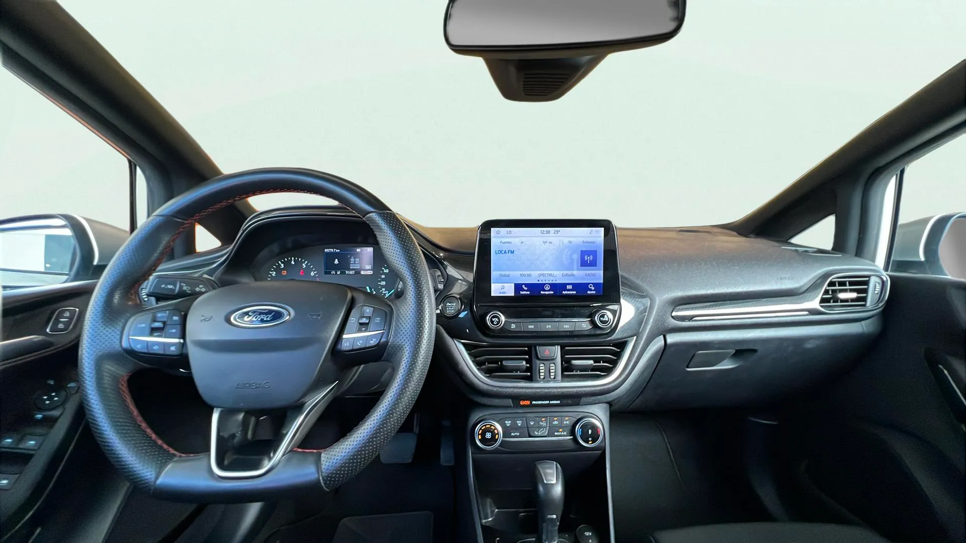 Ford Fiesta 1.0 EcoBoost MHEV ST-Line - foto 11