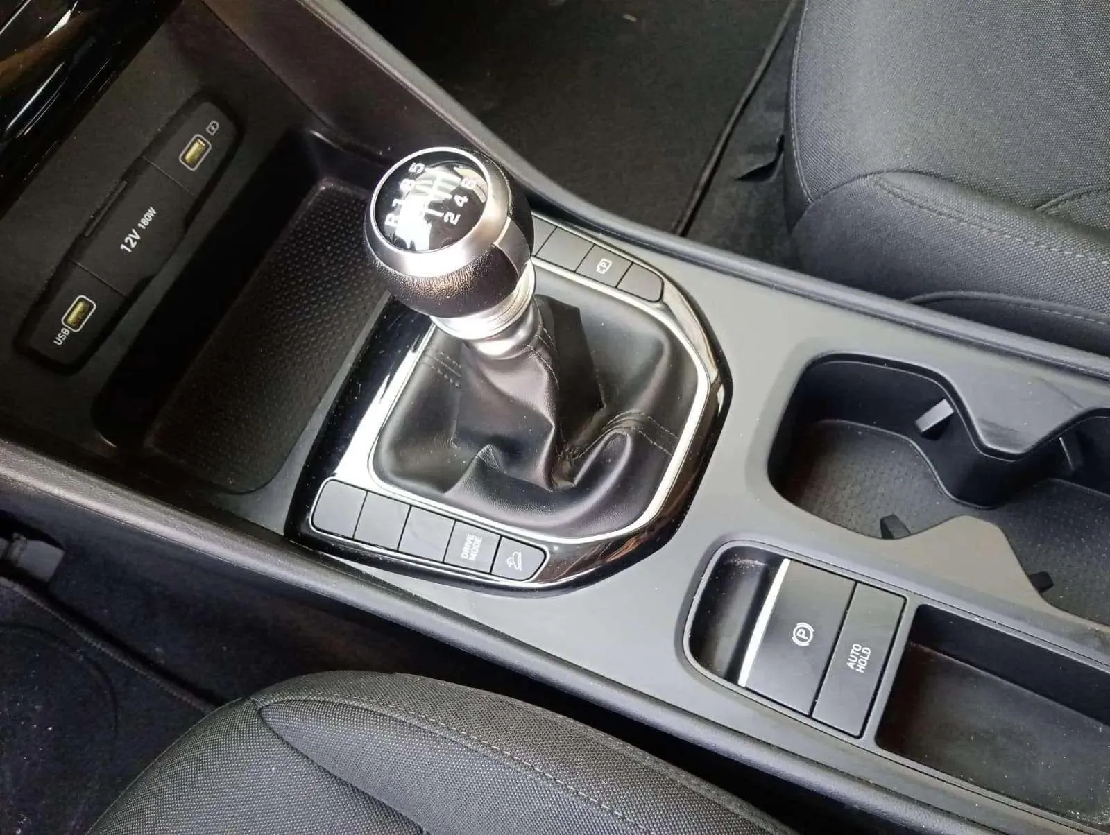 Hyundai Tucson 1.6 CRDi Klass - foto 15
