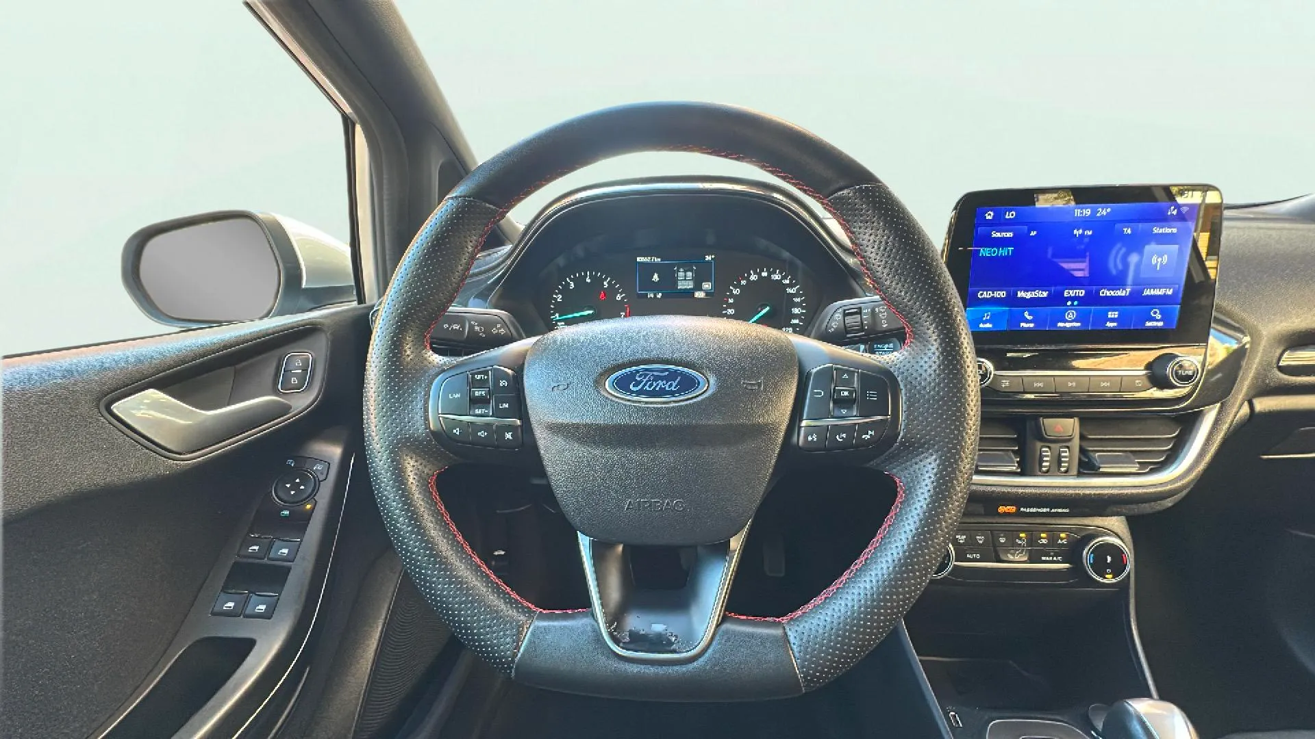 Ford Fiesta 1.0 EcoBoost MHEV ST-Line - foto 13