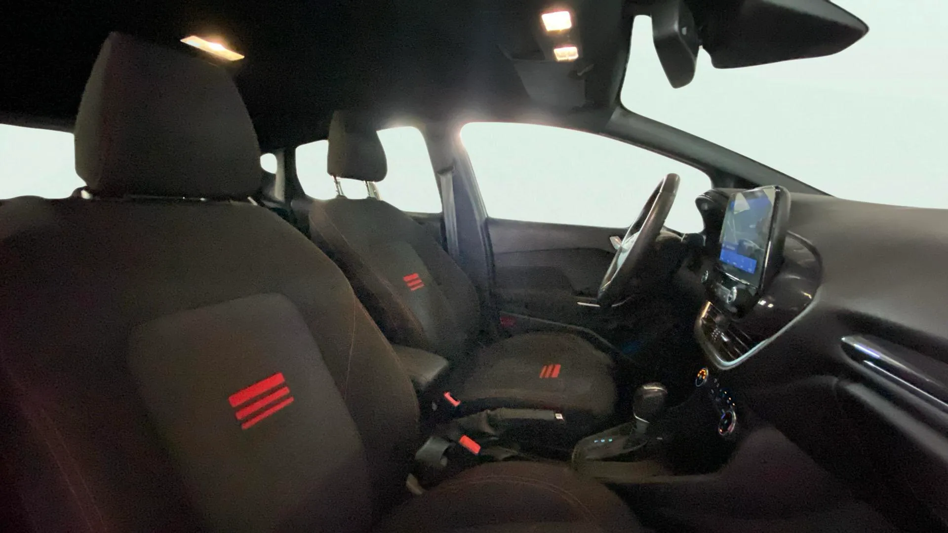 Ford Fiesta 1.0 EcoBoost MHEV ST-Line X - foto 20