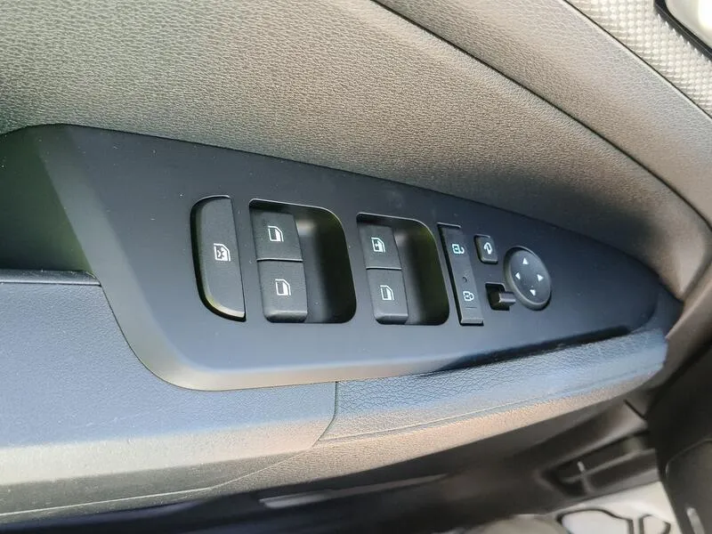 Kia Sportage 1.6 T-GDi Concept 4x2 - foto 28