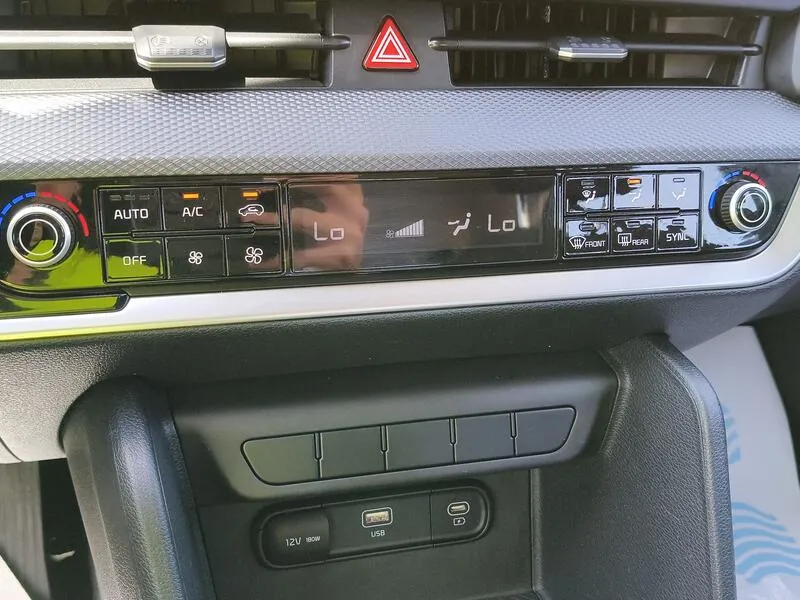 Kia Sportage 1.6 T-GDi Concept 4x2 - foto 12