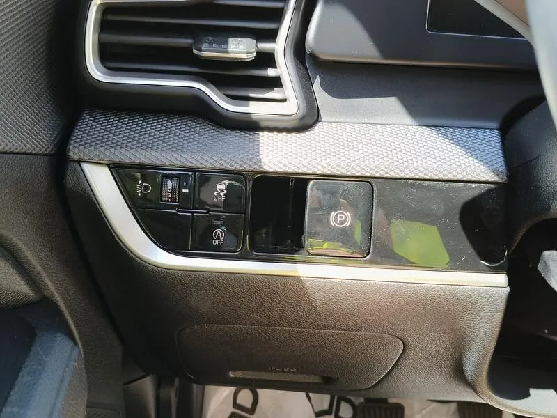 Kia Sportage 1.6 T-GDi Concept 4x2 - foto 29