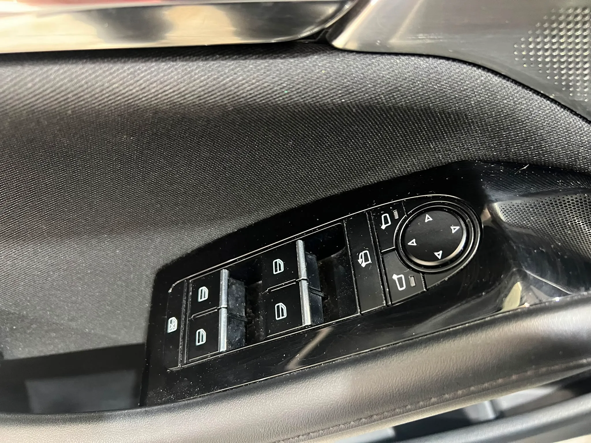 Mazda Mazda3 2.0 e-Skyactiv-G Zenith - foto 19