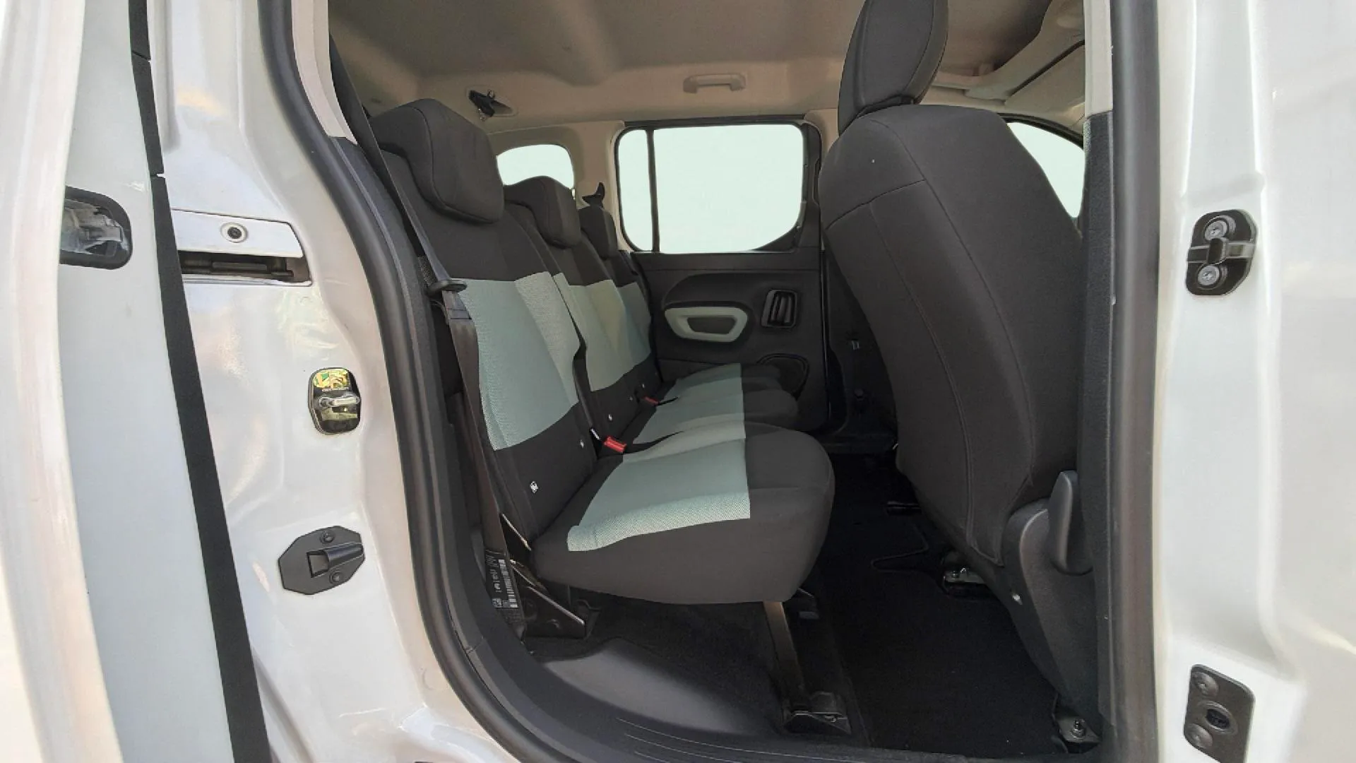 Citroën Berlingo Talla M BlueHDi 130 100 AÑOS - foto 14