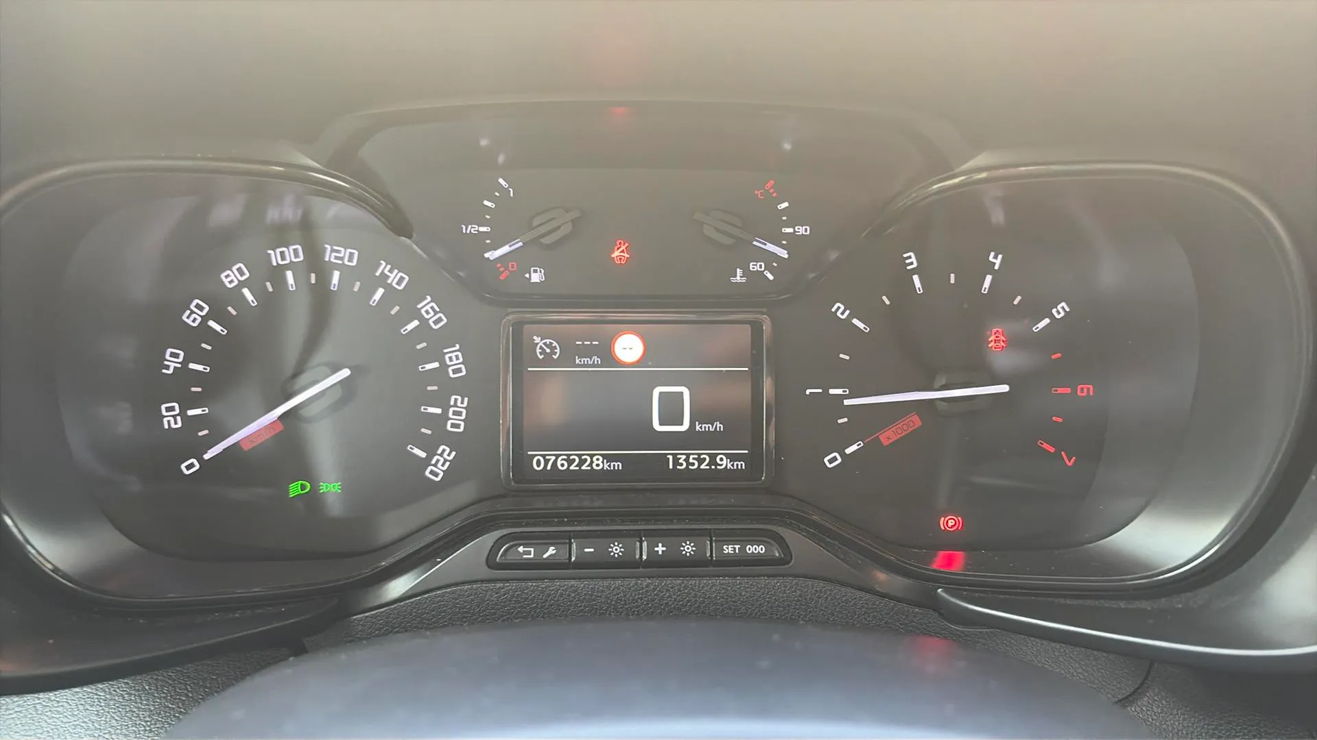 Citroën Berlingo Talla M BlueHDi 130 100 AÑOS - foto 12