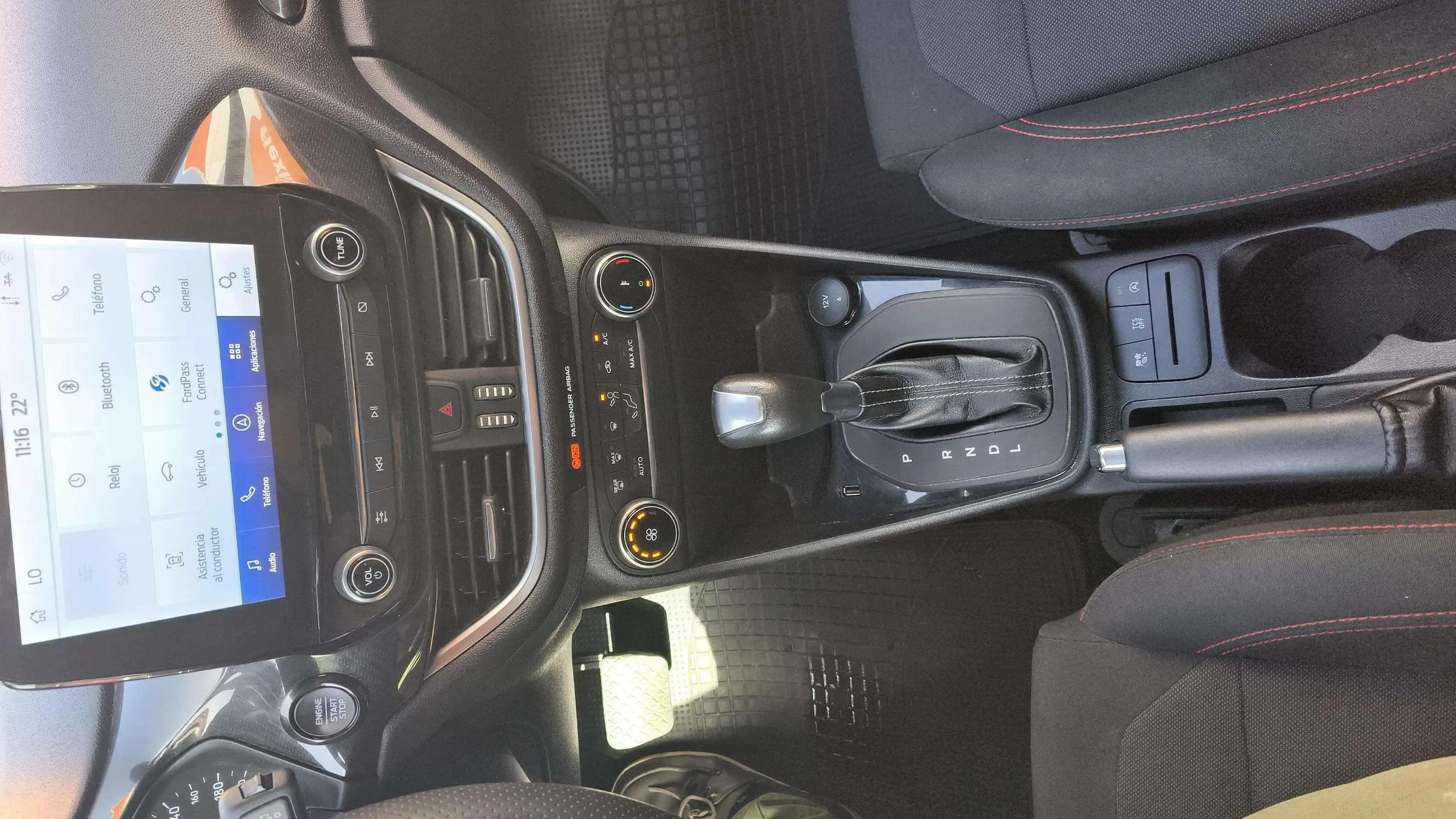 Ford Fiesta 1.0 EcoBoost MHEV ST-Line X - foto 17