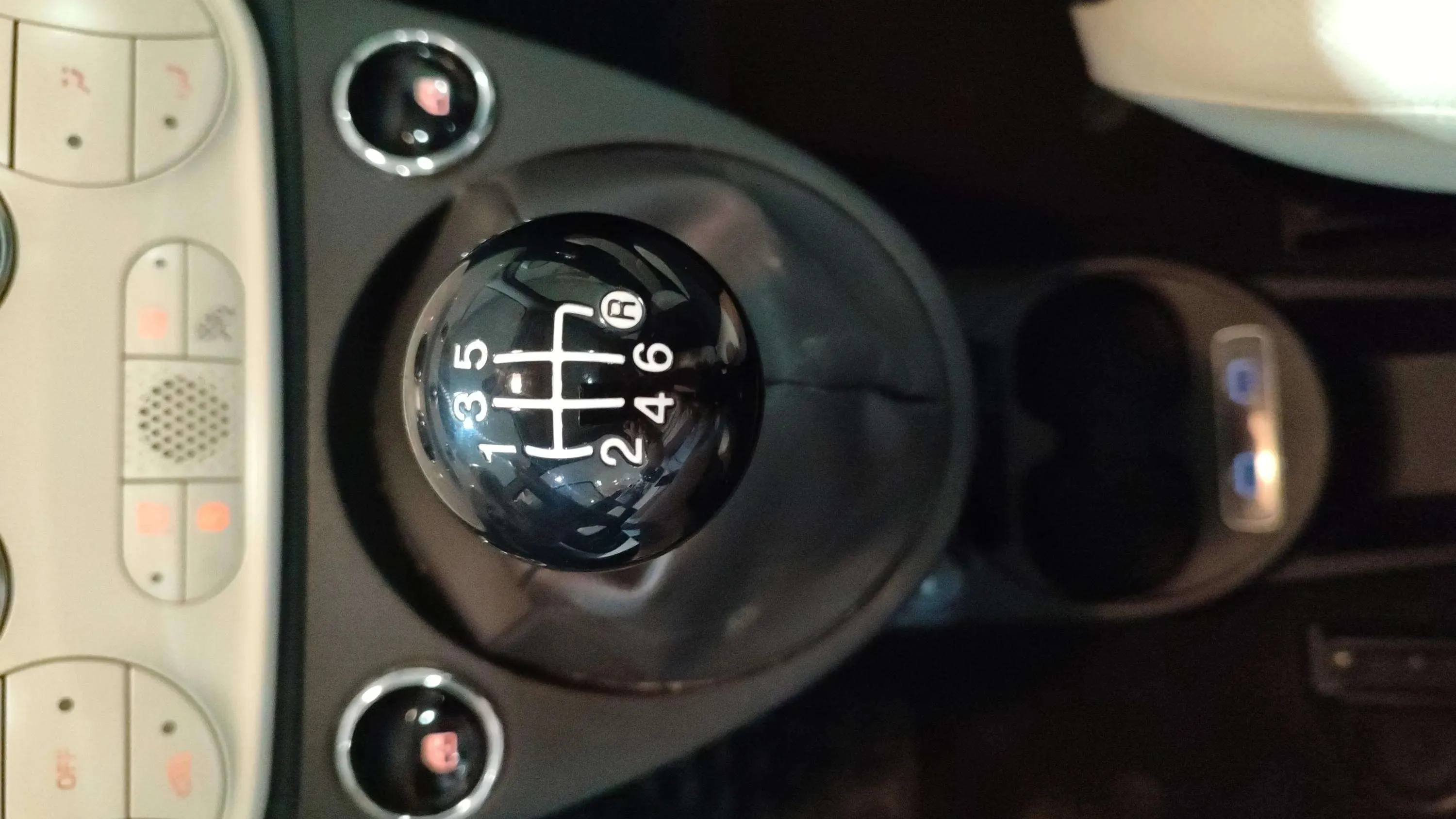 Fiat 500 Dolcevita 1.0 Hybrid - foto 15