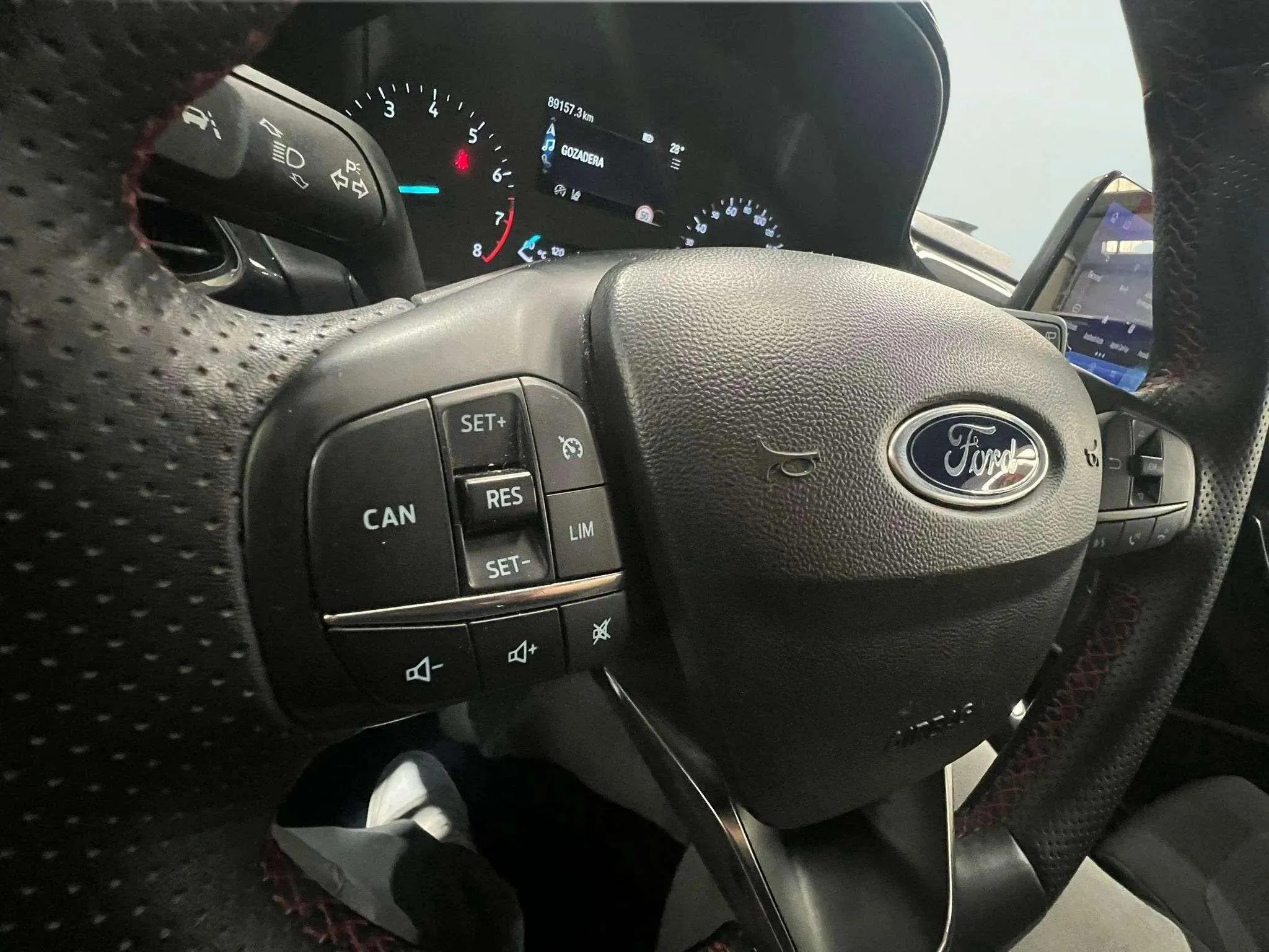Ford Fiesta 1.0 EcoBoost MHEV ST-Line X - foto 17