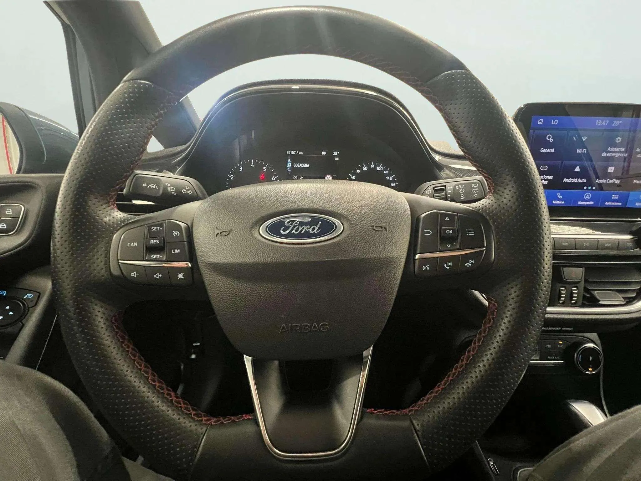 Ford Fiesta 1.0 EcoBoost MHEV ST-Line X - foto 18