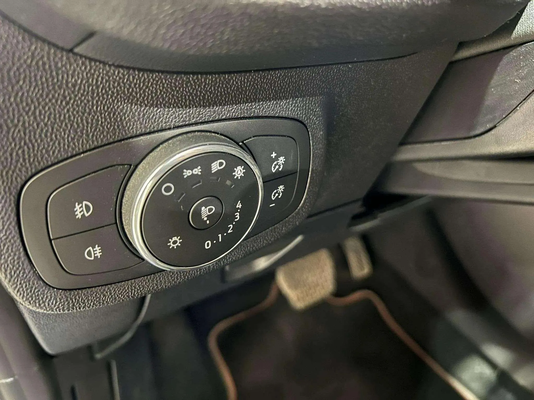 Ford Fiesta 1.0 EcoBoost MHEV ST-Line X - foto 15