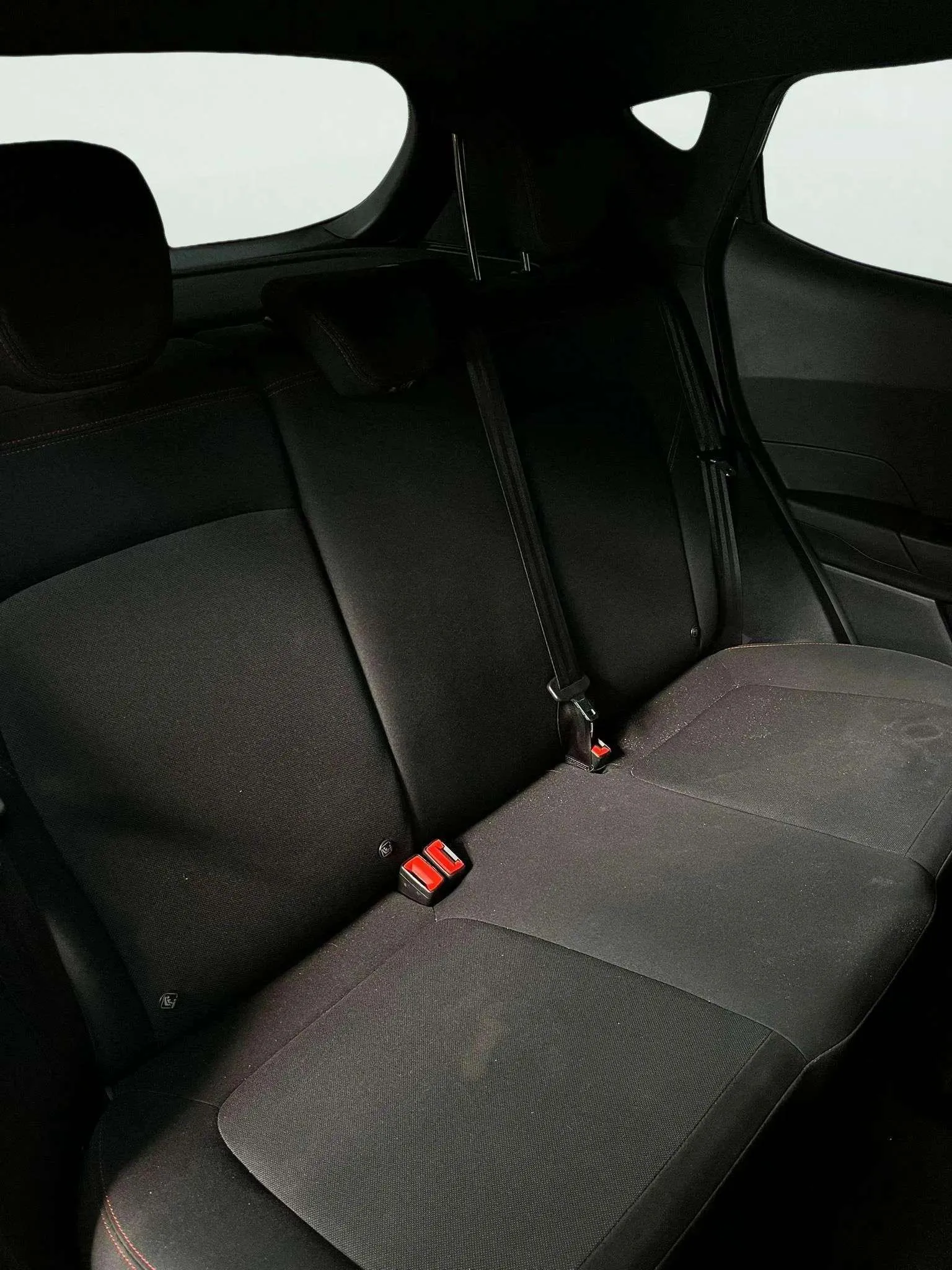 Ford Fiesta 1.0 EcoBoost MHEV ST-Line X - foto 18