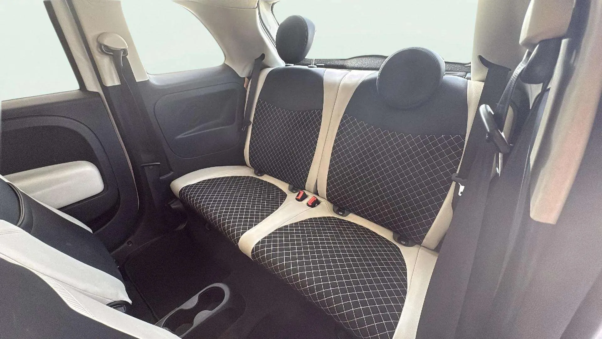 Fiat 500 Dolcevita 1.0 Hybrid - foto 12