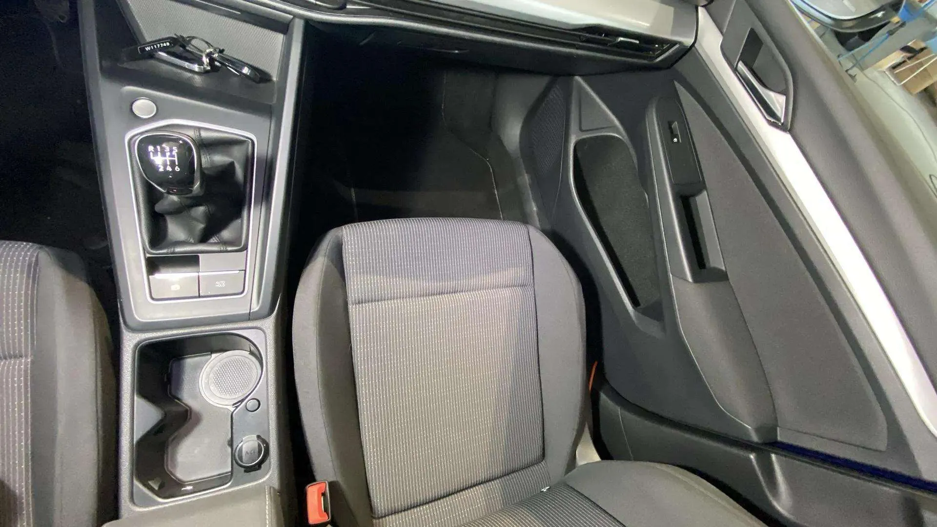 Volkswagen Golf 1.0 TSI - foto 29