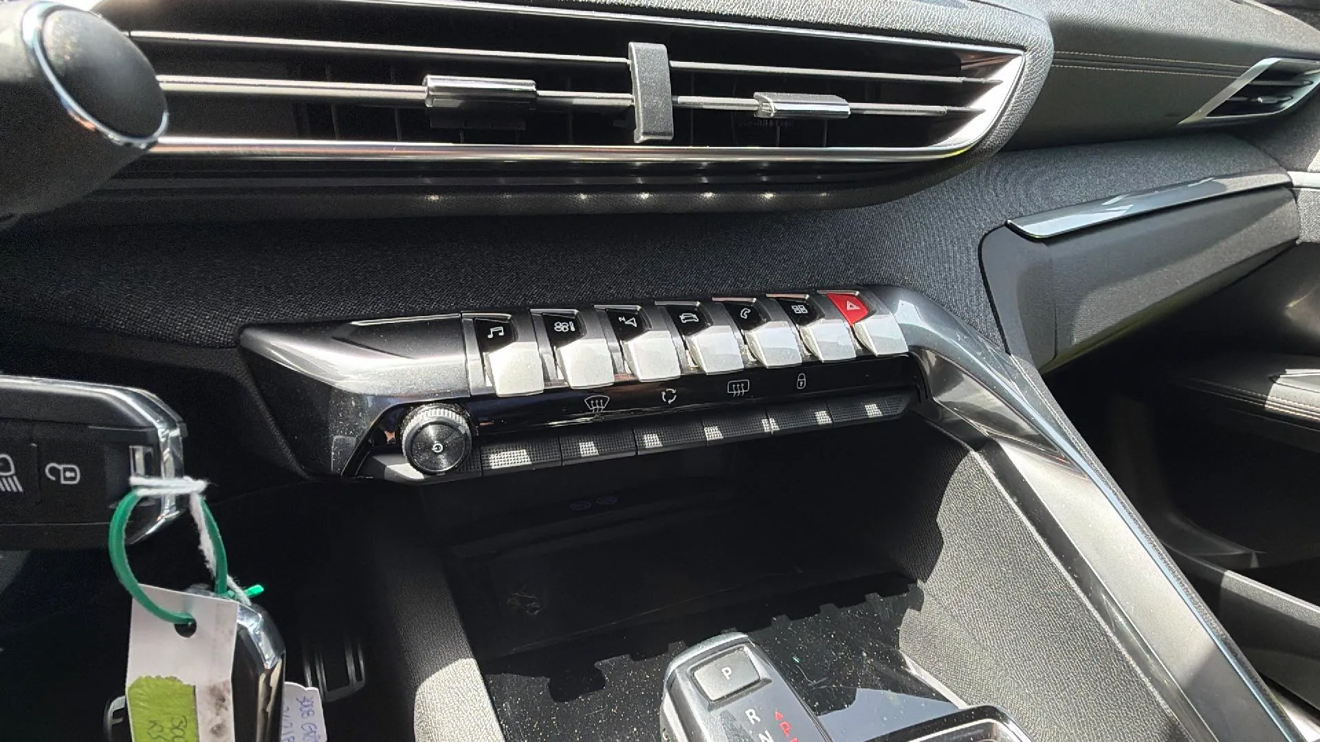 Peugeot 3008 1.5 BlueHDi GT Line EAT8 - foto 14