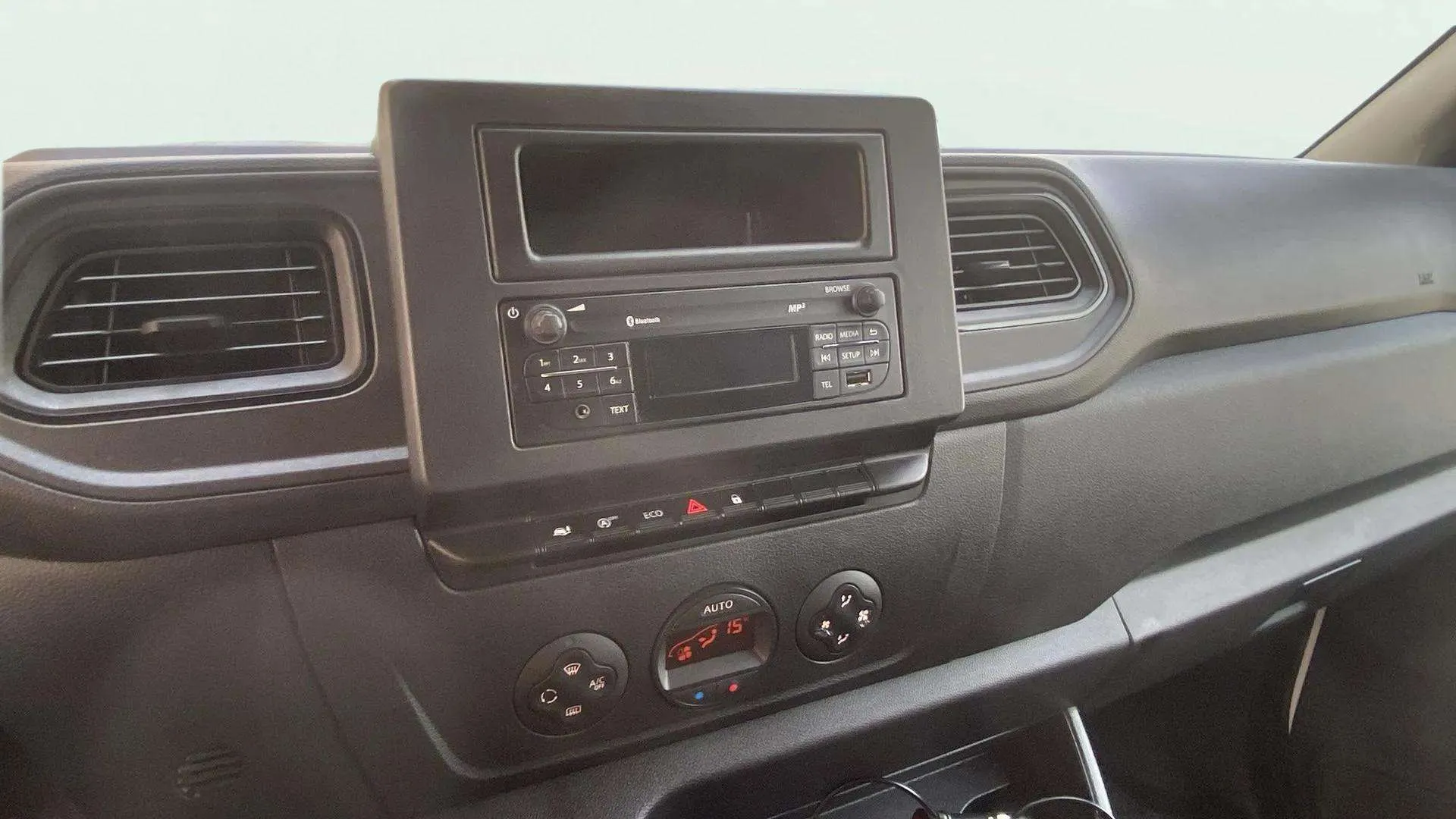 Nissan Interstar L2 H2 2.3DCI - foto 17