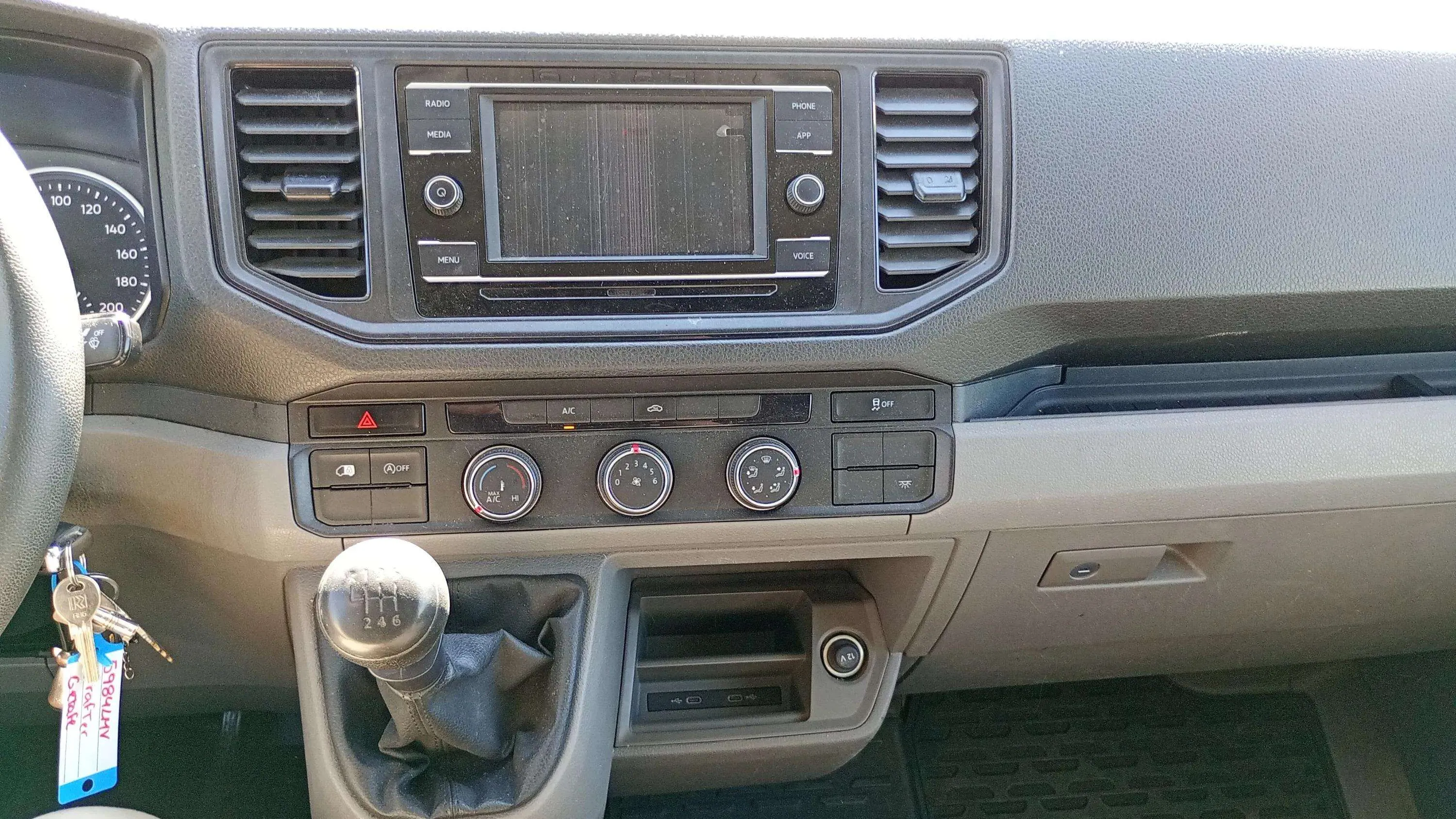 Volkswagen Crafter 30 Furgón BM TA L3H3 2.0TDI - foto 8