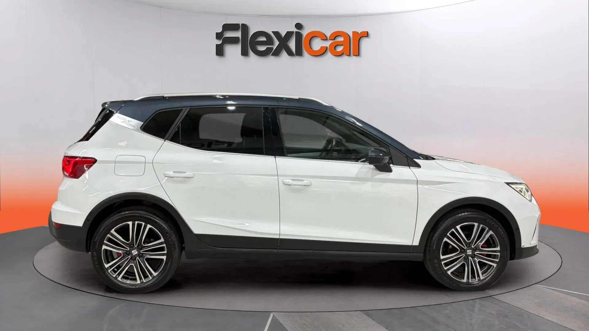 SEAT Arona 1.0 TSI DSG FR Limited Ed - foto 3