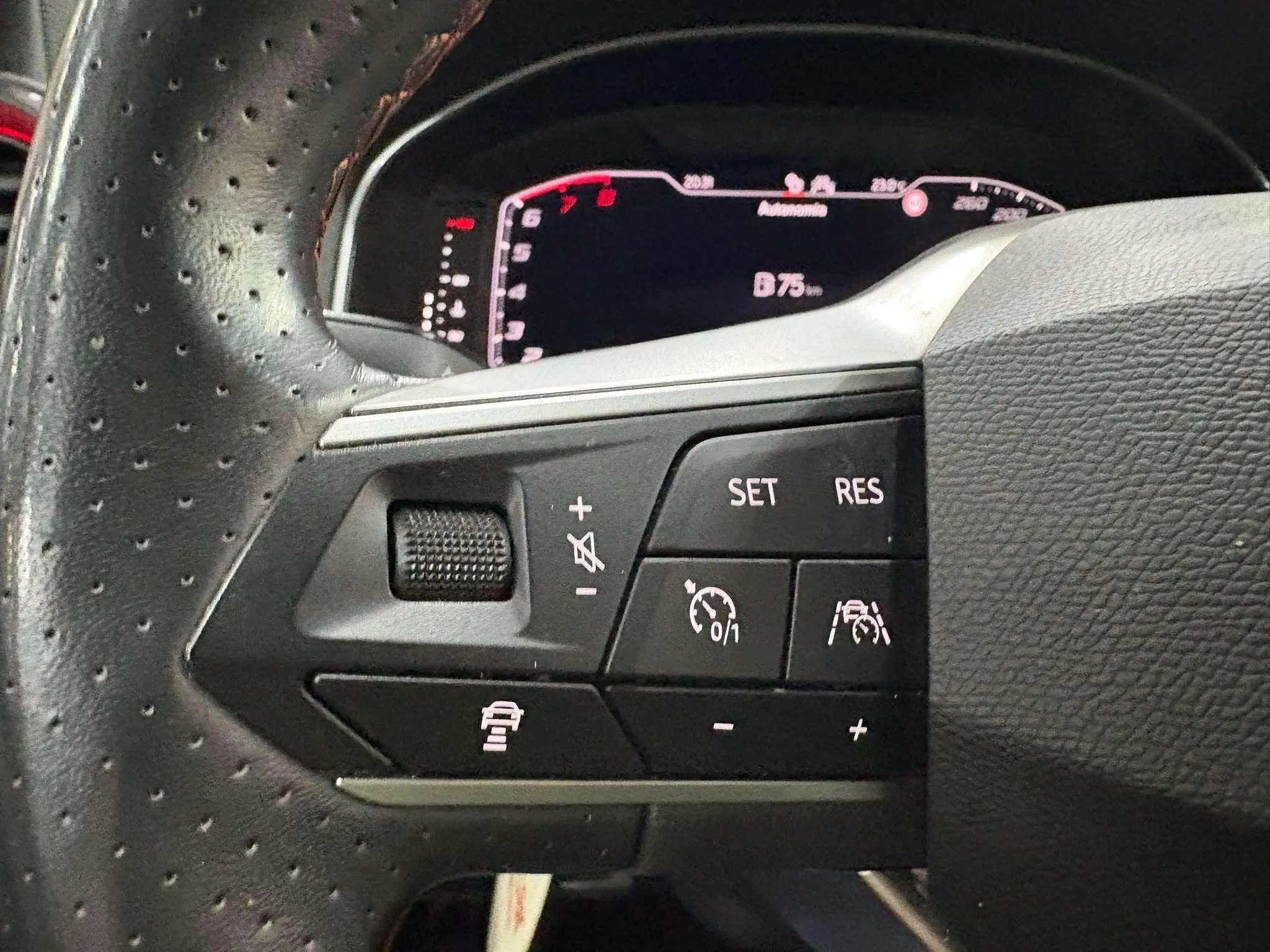 SEAT Arona 1.0 TSI DSG FR Limited Ed - foto 12