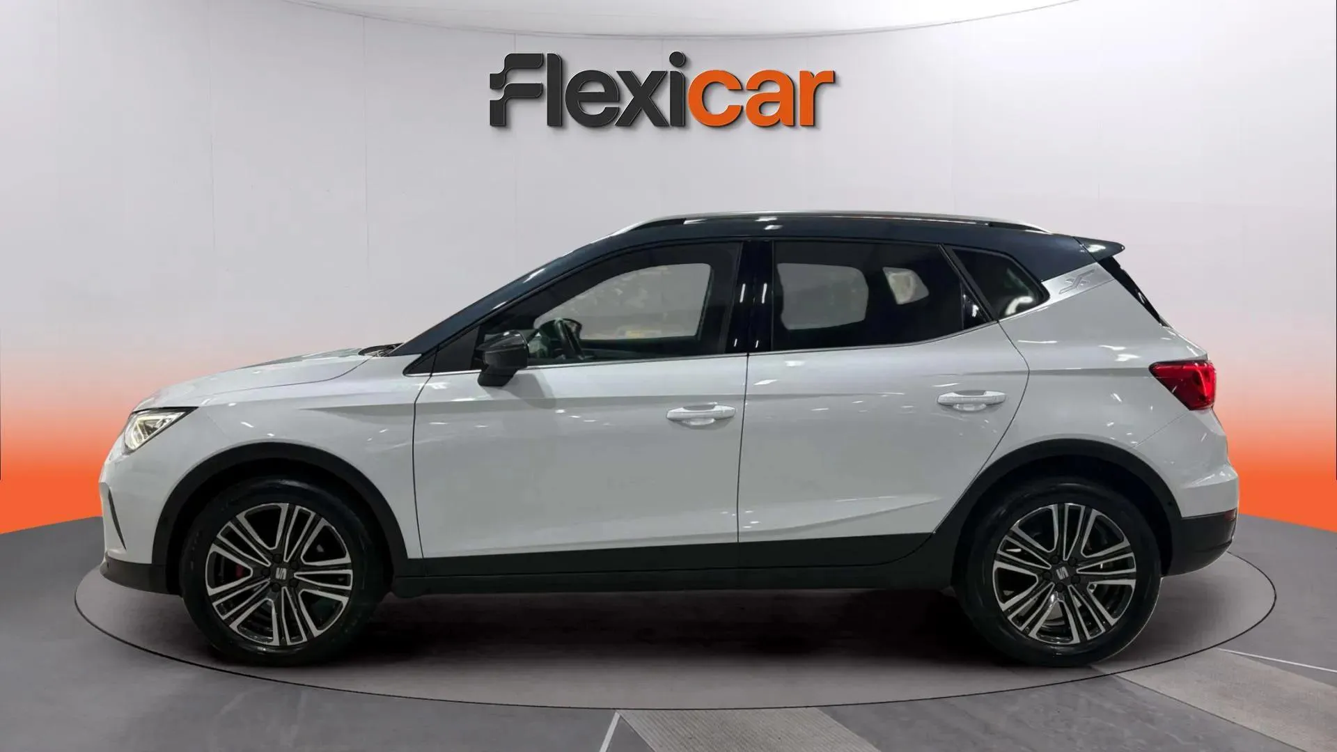 SEAT Arona 1.0 TSI DSG FR Limited Ed - foto 5