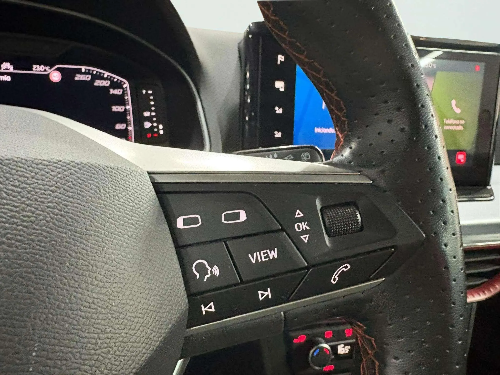 SEAT Arona 1.0 TSI DSG FR Limited Ed - foto 13