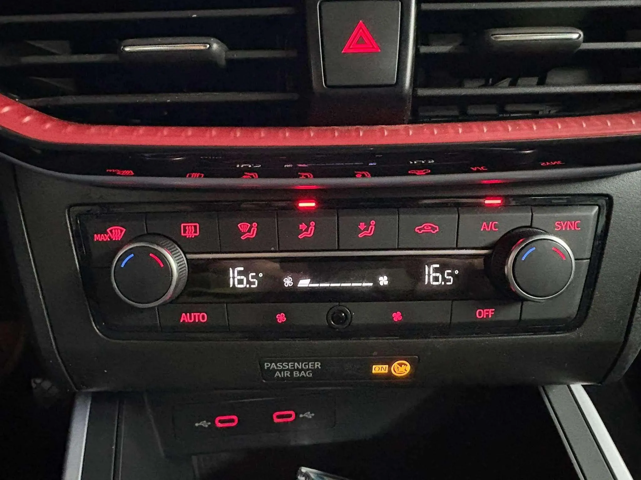SEAT Arona 1.0 TSI DSG FR Limited Ed - foto 14
