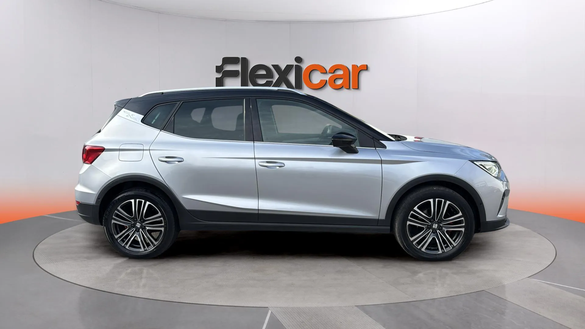 SEAT Arona 1.0 TSI DSG FR Limited Ed - foto 4