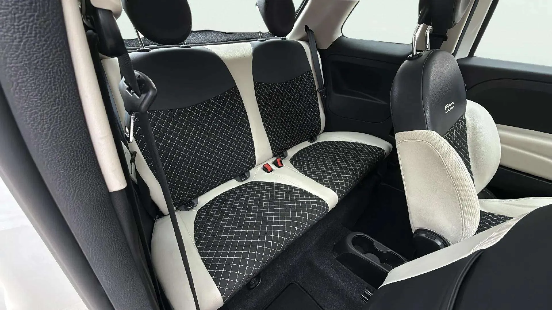 Fiat 500 Dolcevita 1.0 Hybrid - foto 14
