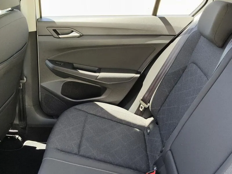 Volkswagen Golf 1.0 eTSI Life - foto 33