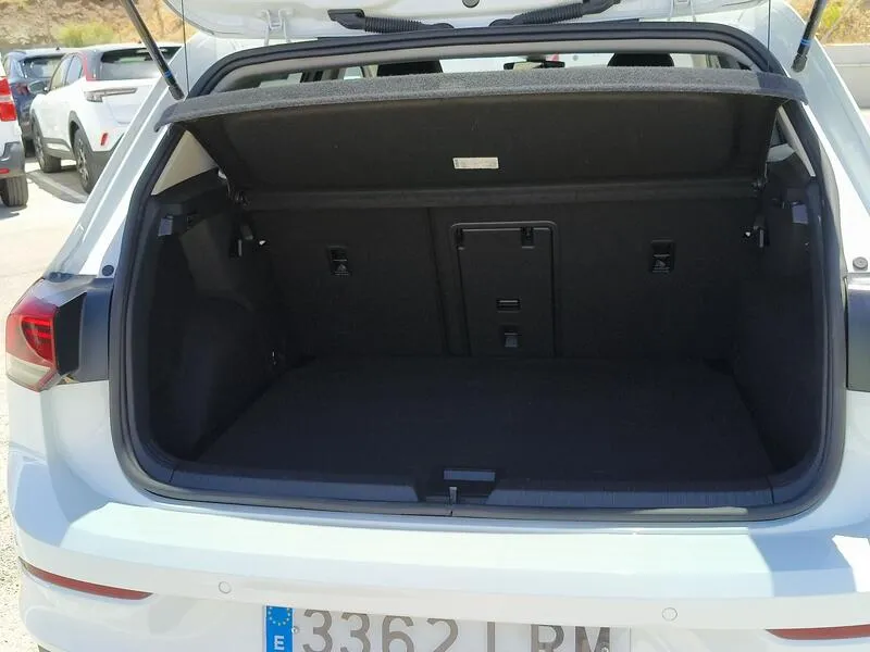 Volkswagen Golf 1.0 eTSI Life - foto 39
