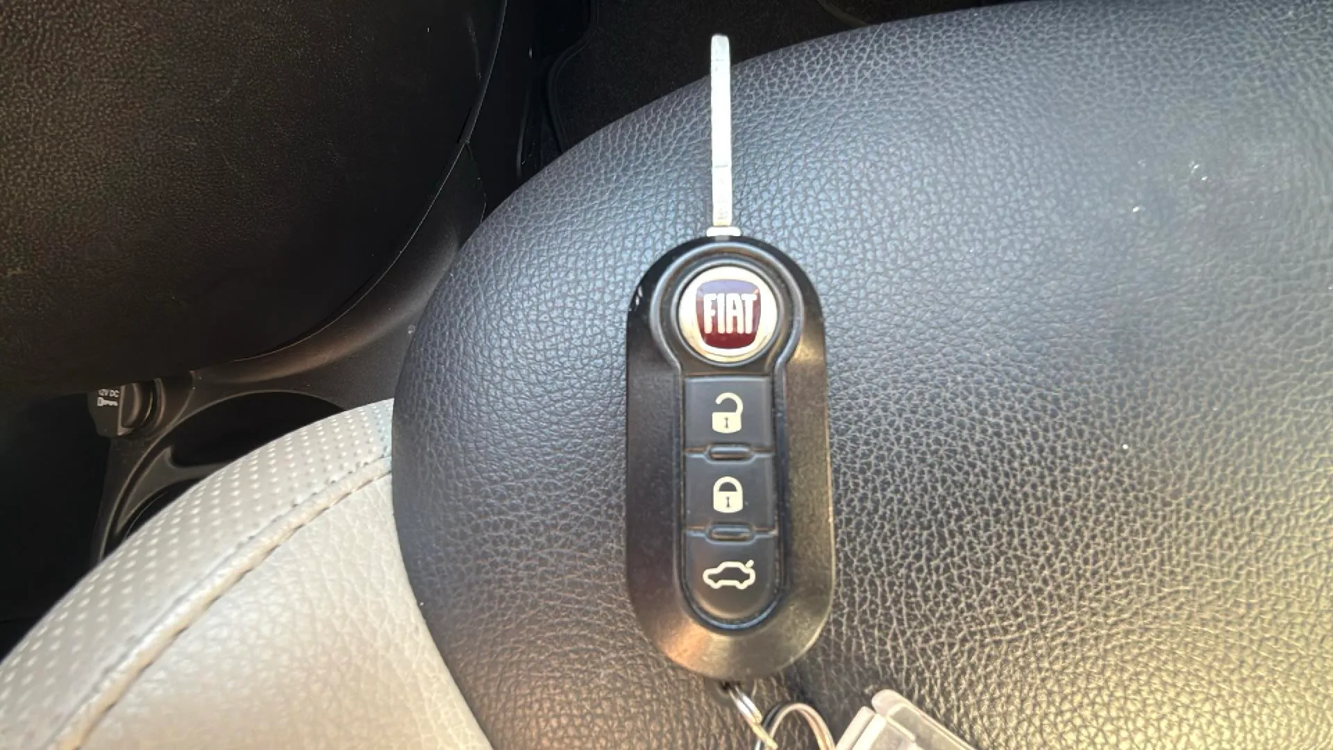 Fiat 500 Dolcevita 1.0 Hybrid - foto 25