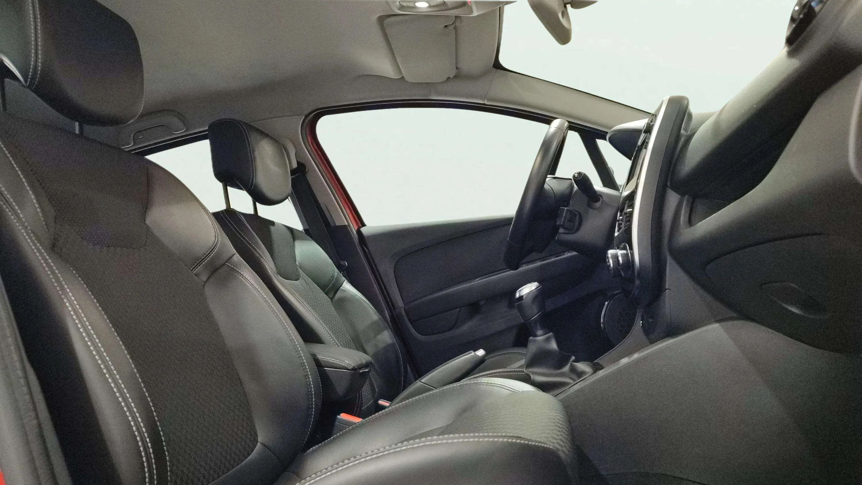 Renault Clio Limited TCe -18 - foto 21