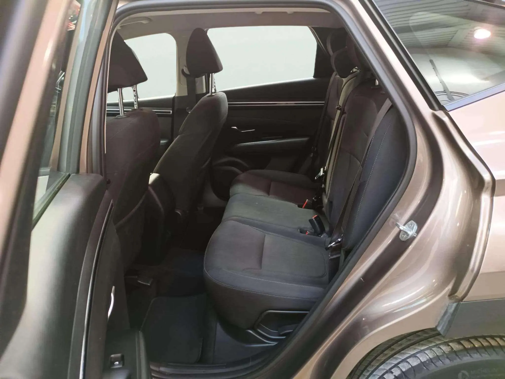 Hyundai Tucson 1.6 CRDi Klass - foto 12